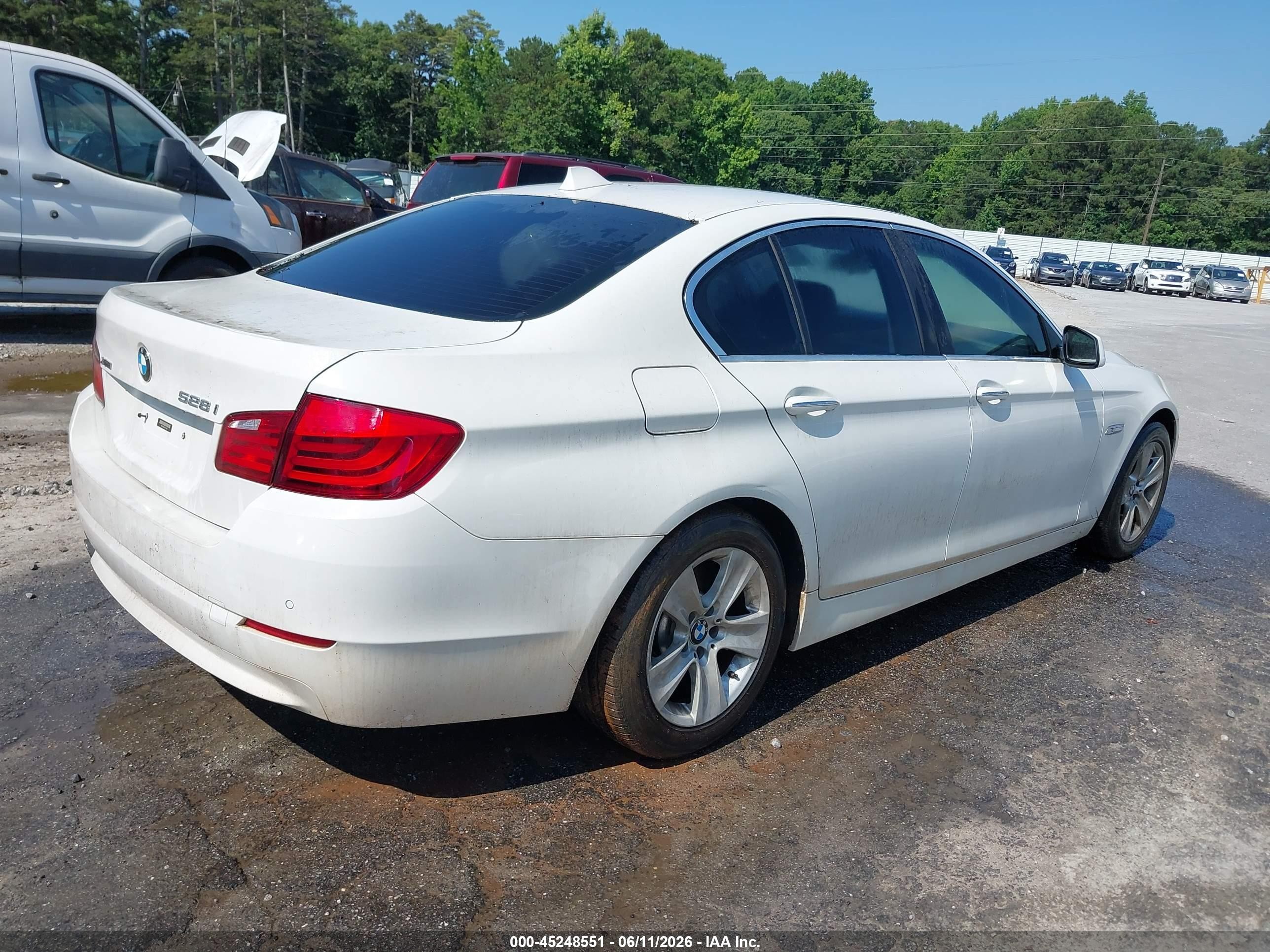 2013 Bmw 528i Xdrive White vin: WBAXH5C59DD113002