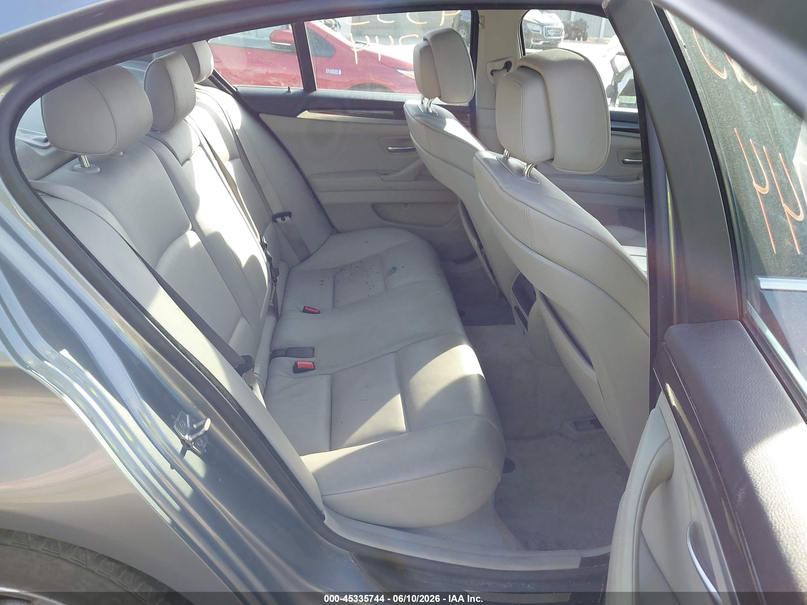 2012 Bmw 528i Xdrive Gray vin: WBAXH5C5XCDW08047
