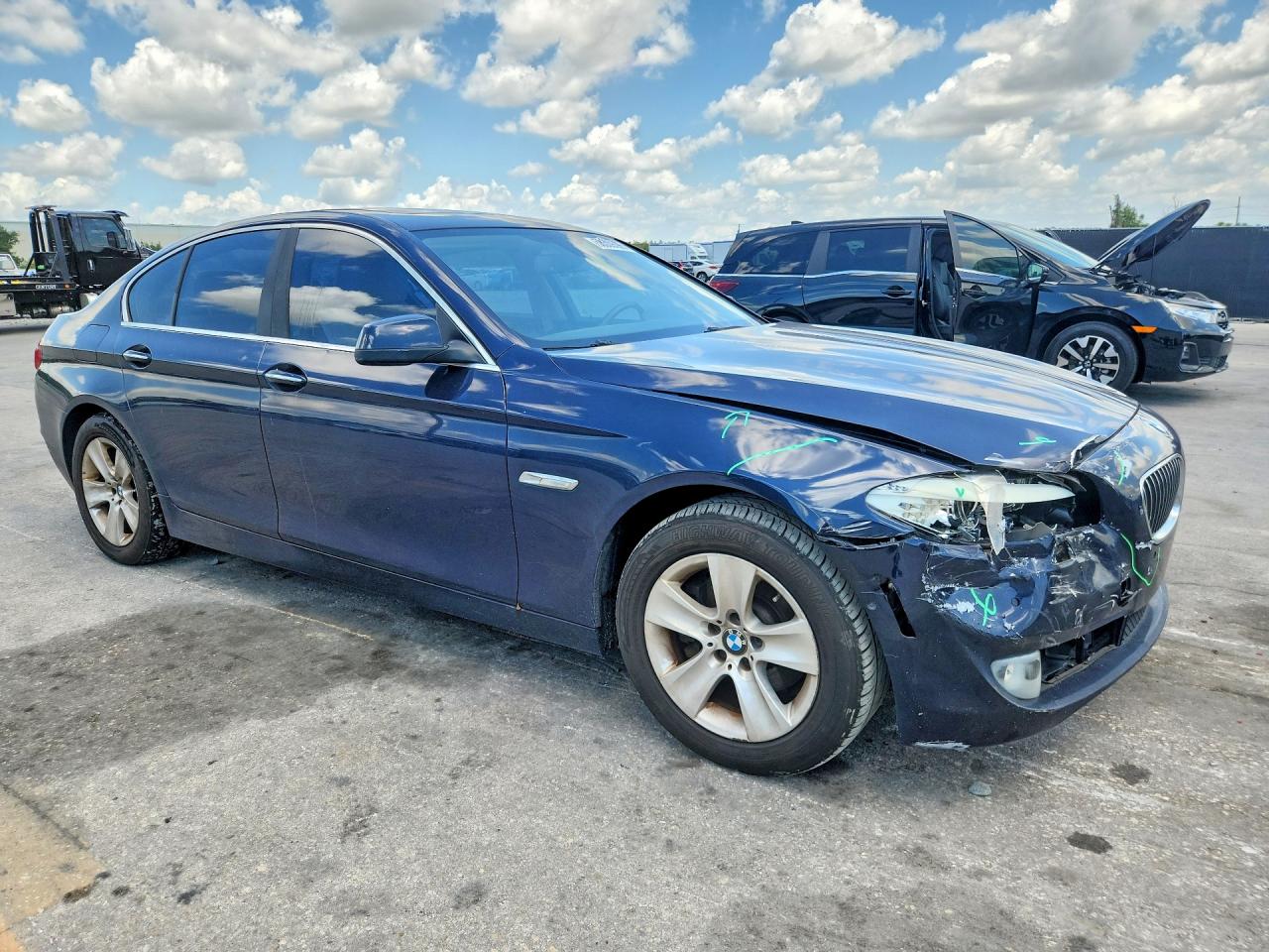 2013 Bmw 528 Xi Blue vin: WBAXH5C5XDD108553