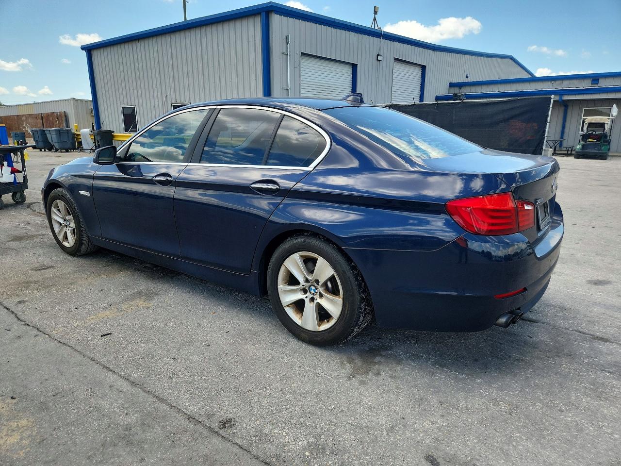 2013 Bmw 528 Xi Blue vin: WBAXH5C5XDD108553