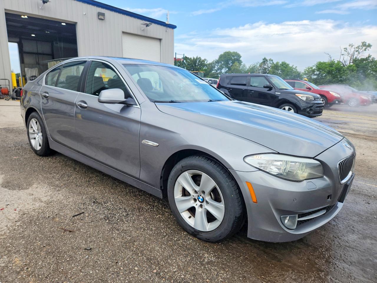 2013 Bmw 528 Xi Серебряный vin: WBAXH5C5XDD110898