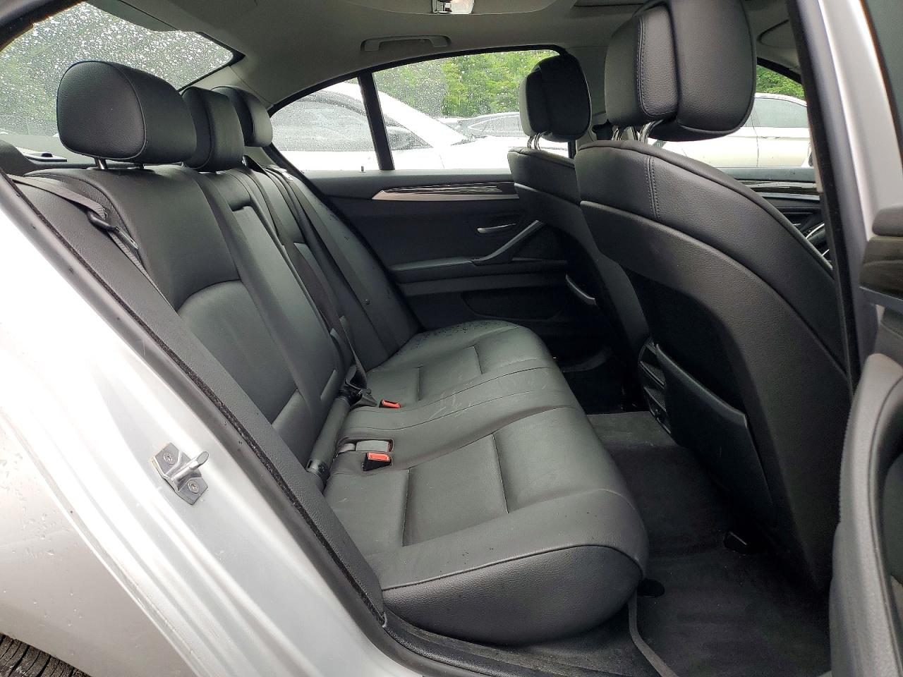 2013 Bmw 528 Xi Silver vin: WBAXH5C5XDD112814
