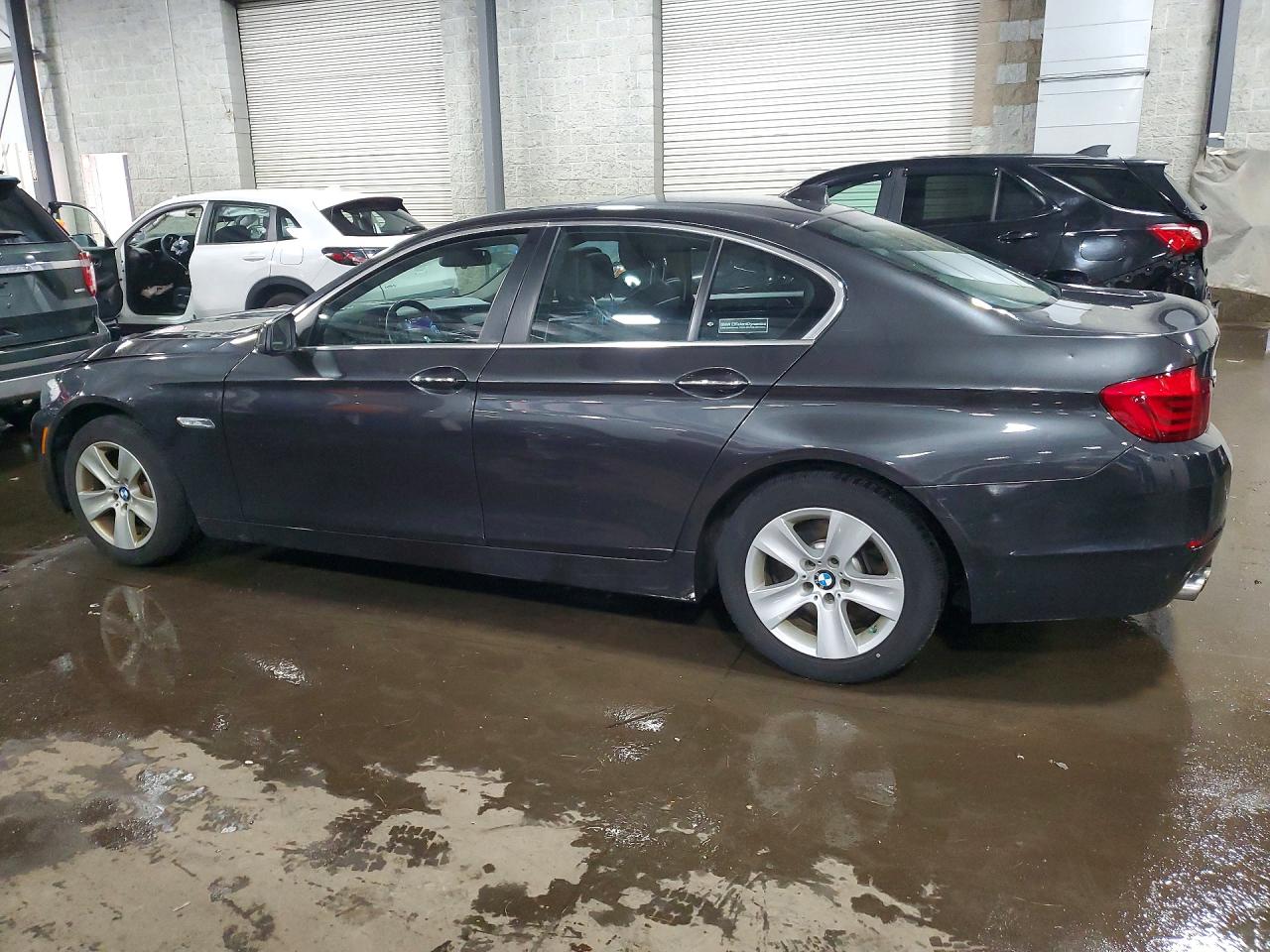2013 Bmw 528 Xi Black vin: WBAXH5C5XDD115003