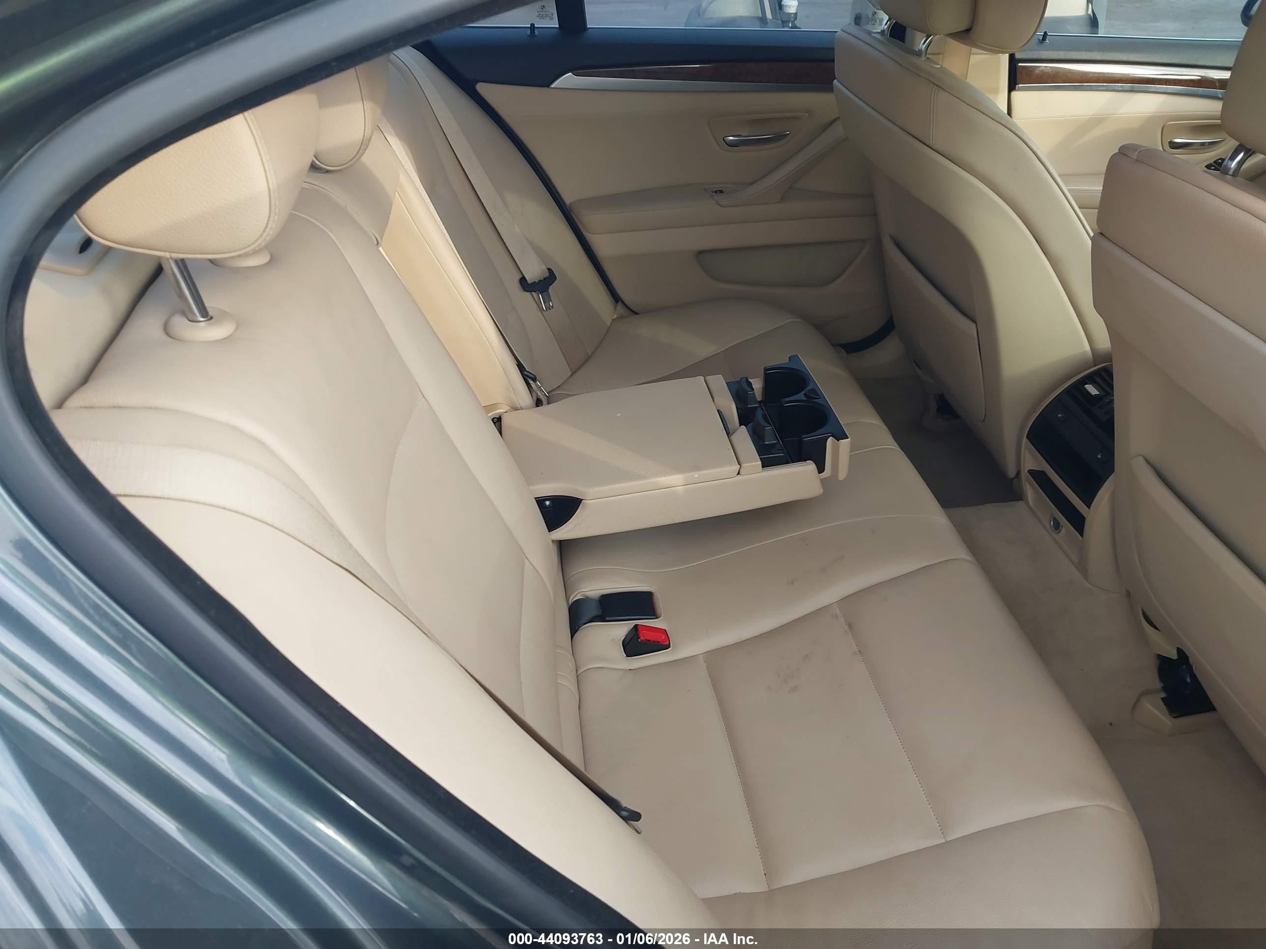 2013 Bmw 528i Xdrive Gray vin: WBAXH5C5XDDW13427