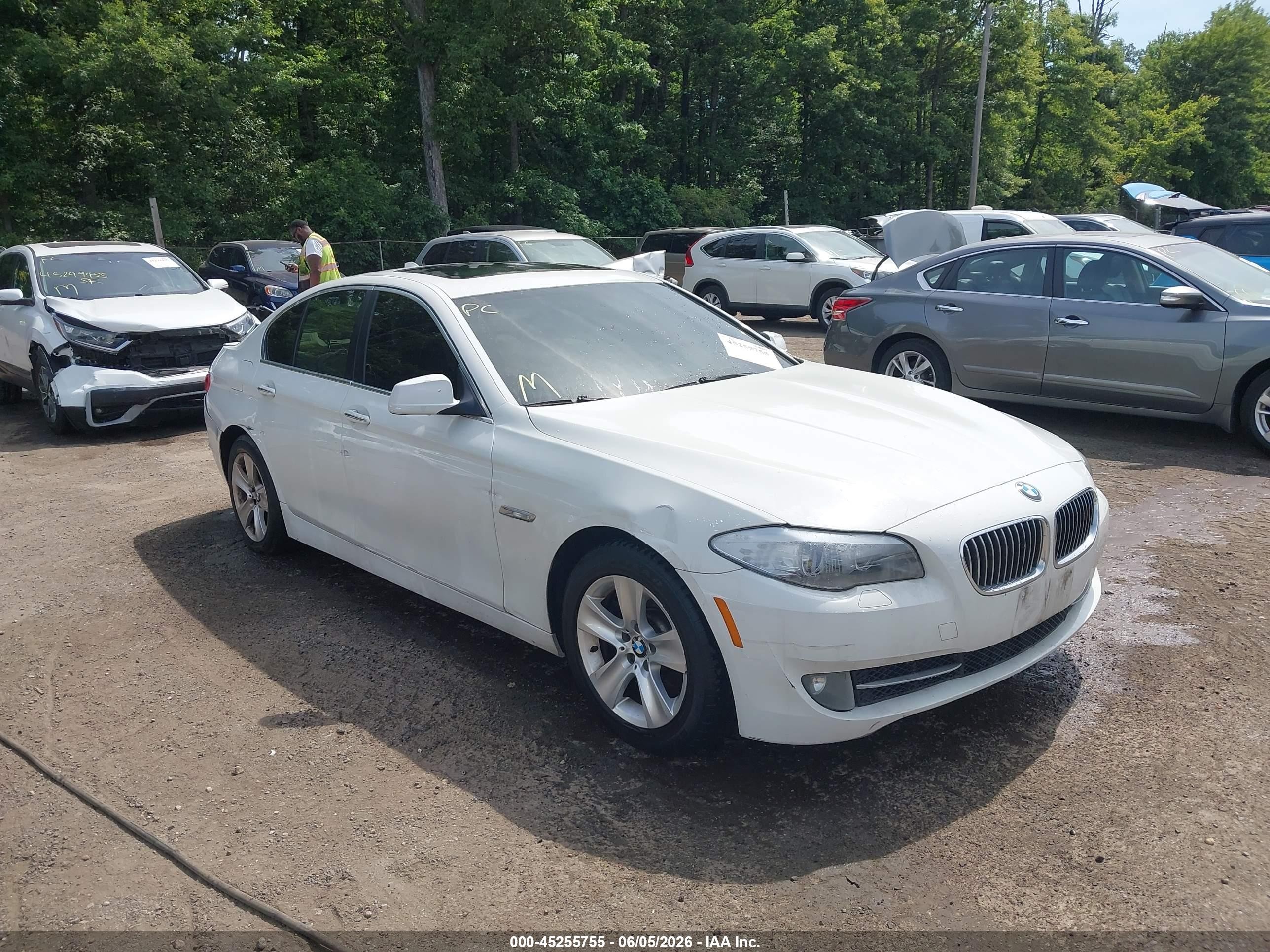 2013 Bmw 528i Xdrive White vin: WBAXH5C5XDDW13511