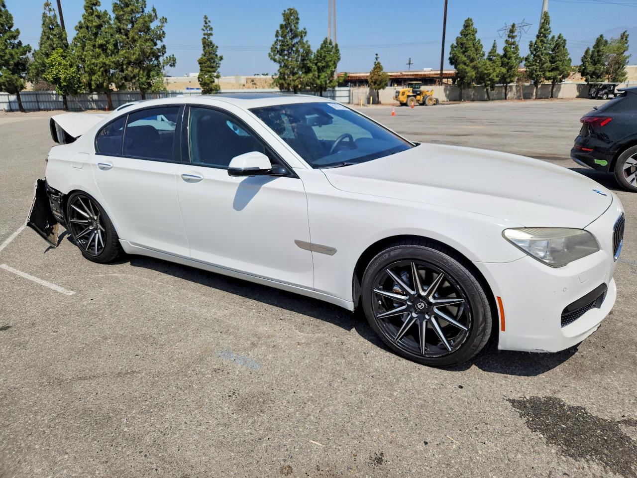 2013 Bmw 740 I White vin: WBAYA6C50DD143813