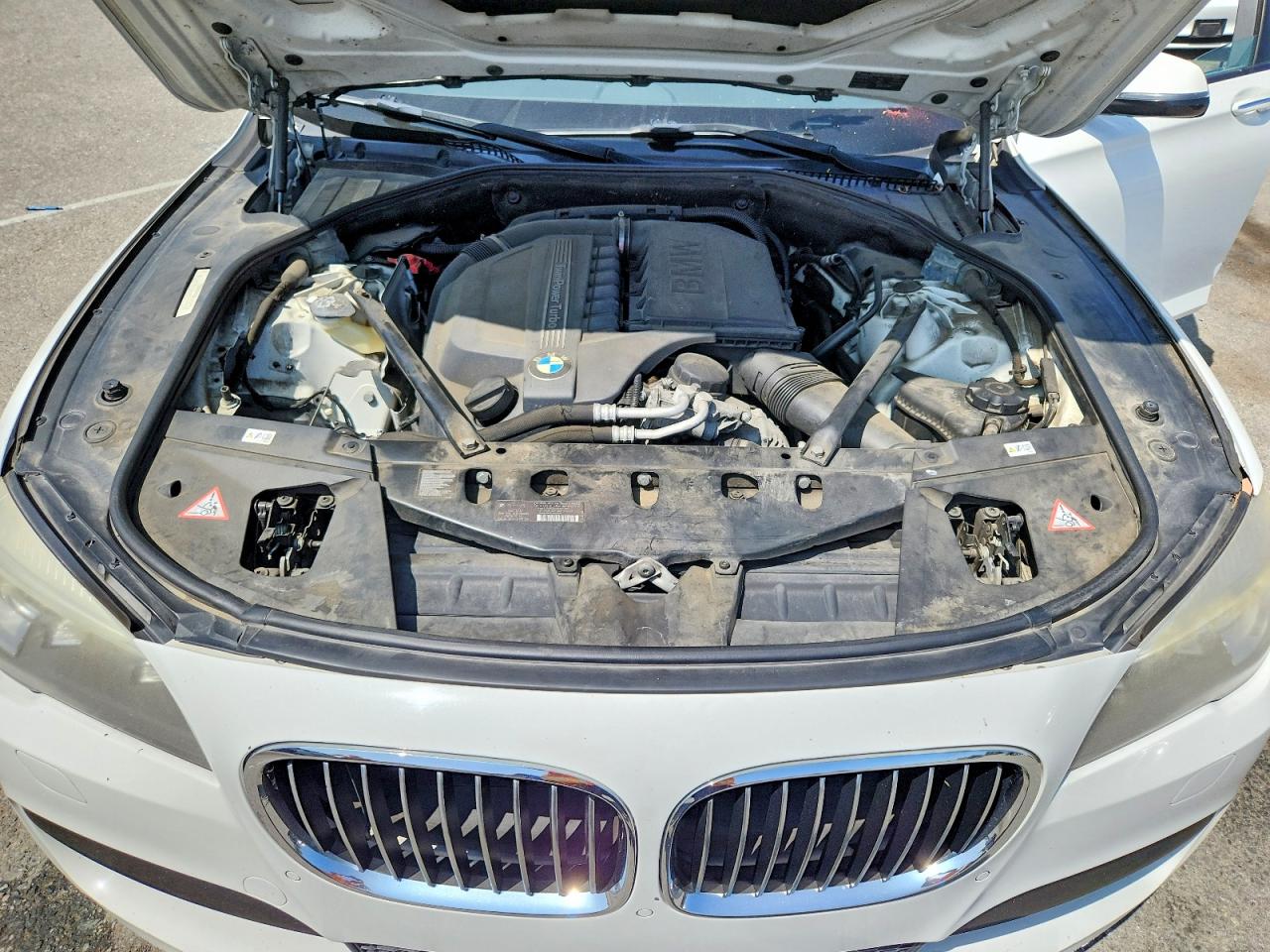 2013 Bmw 740 I White vin: WBAYA6C50DD143813