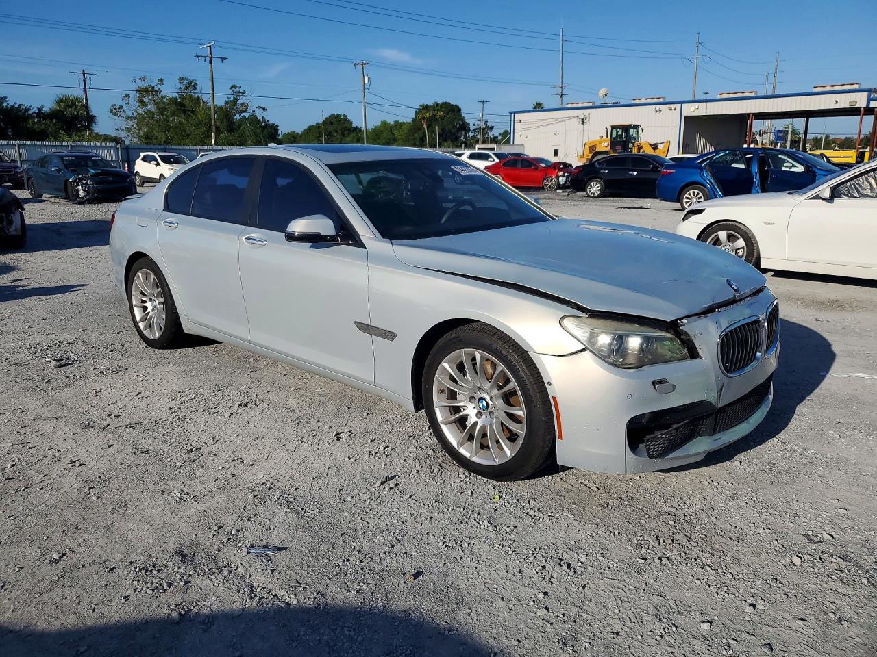 2013 Bmw 740 I Silver vin: WBAYA6C52DD143876