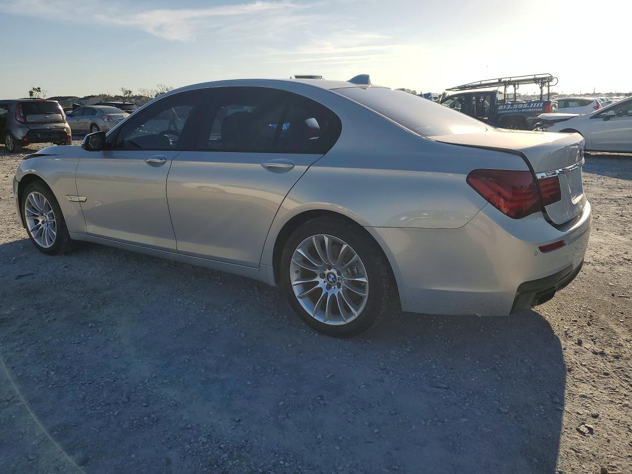 2013 Bmw 740 I Silver vin: WBAYA6C52DD143876