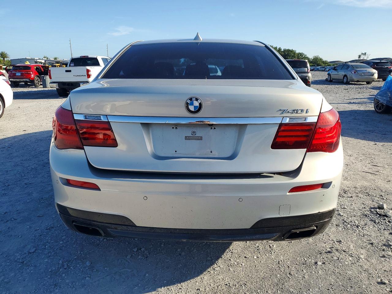 2013 Bmw 740 I Silver vin: WBAYA6C52DD143876