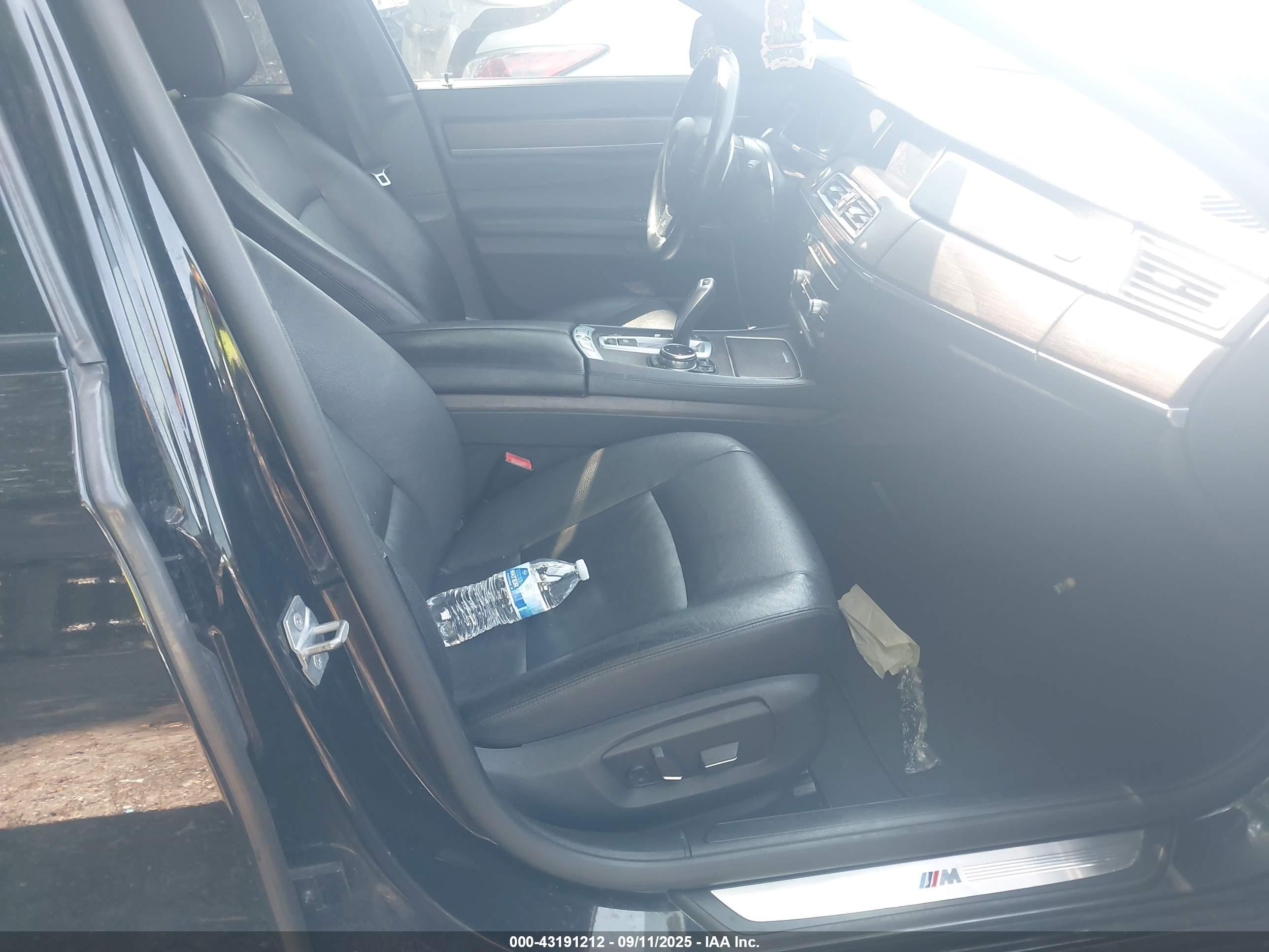 2014 Bmw 740i   Black vin: WBAYA6C52ED144477