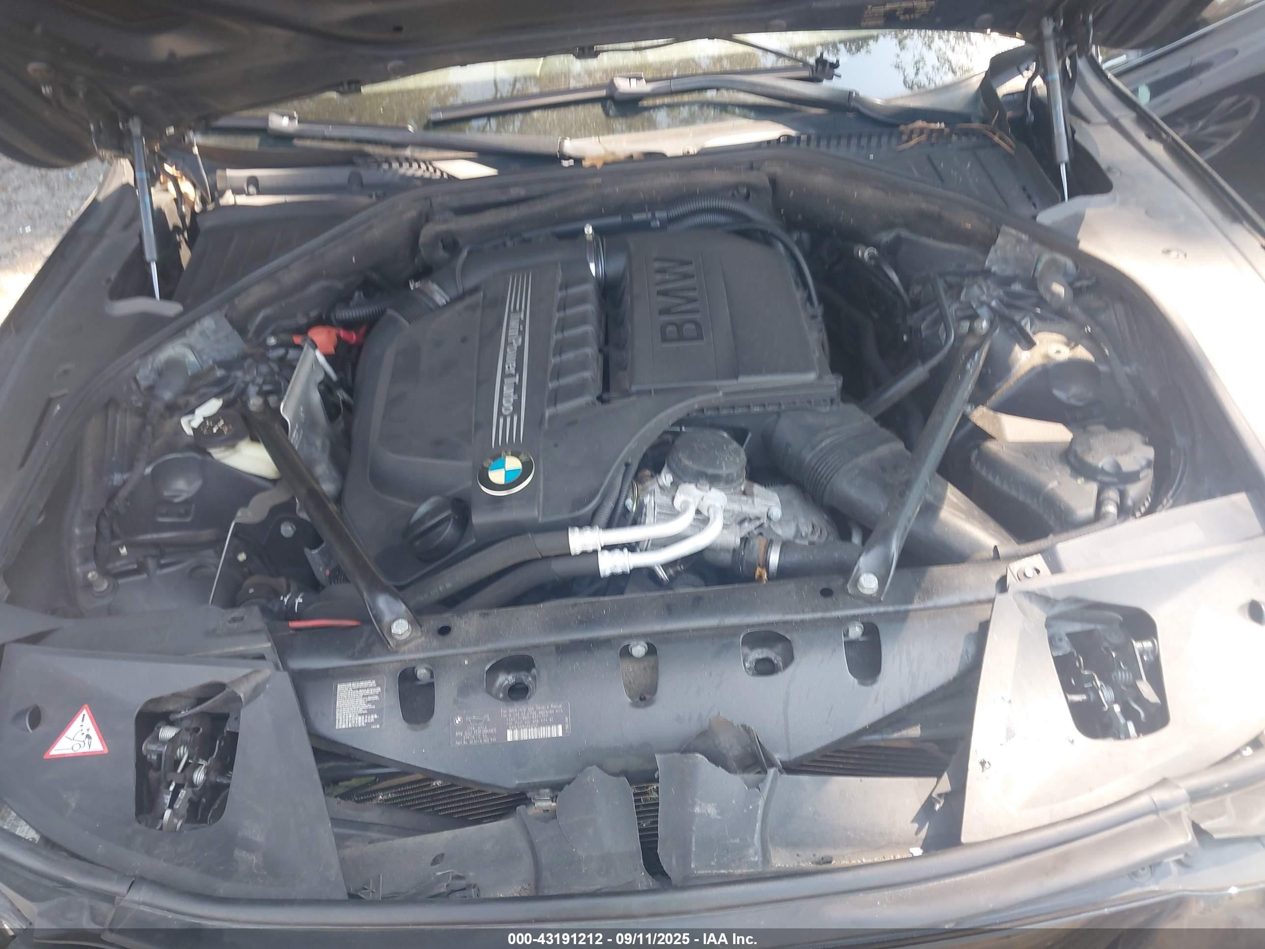 2014 Bmw 740i   Black vin: WBAYA6C52ED144477