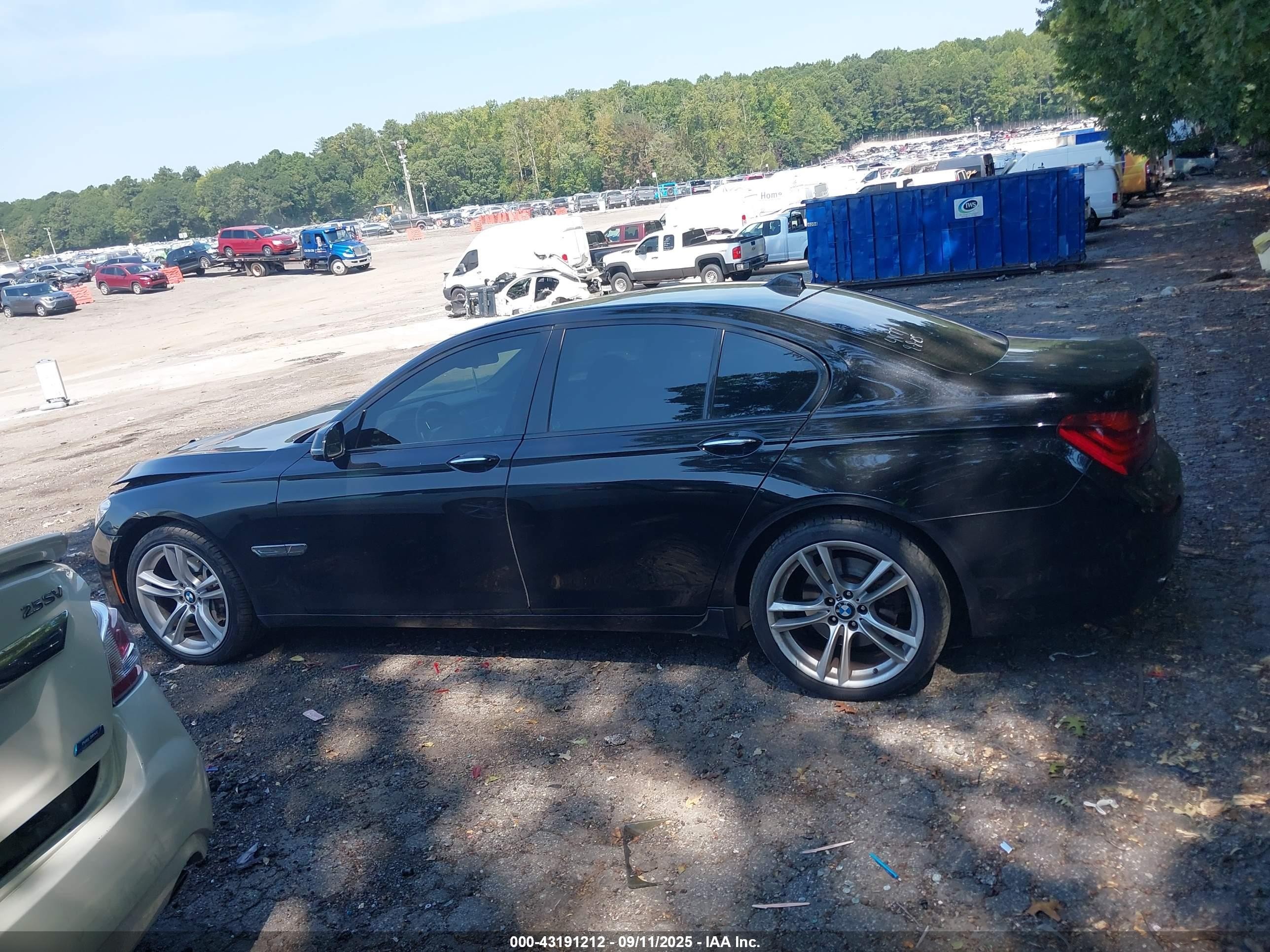 2014 Bmw 740i   Black vin: WBAYA6C52ED144477