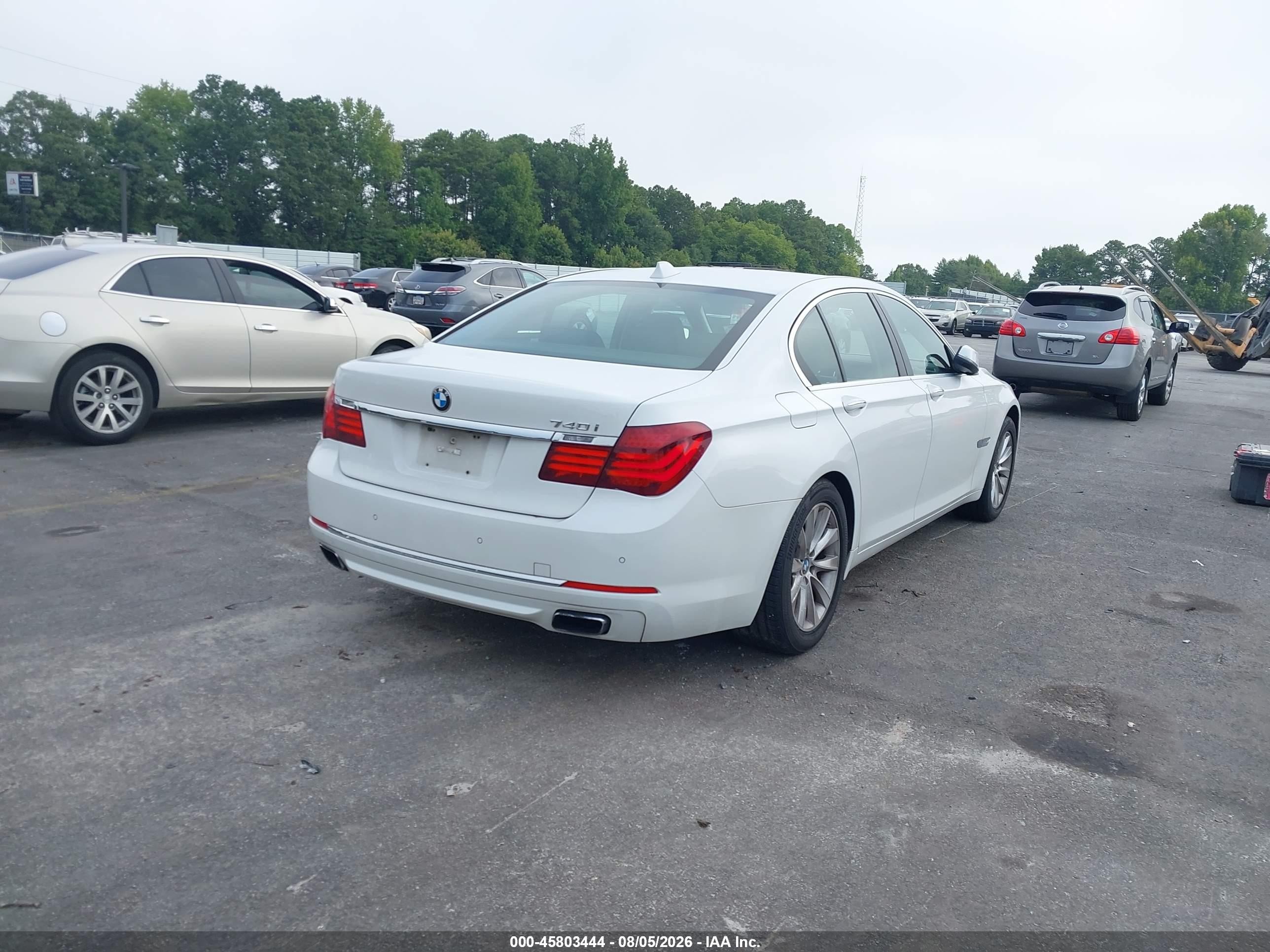 2015 Bmw 740i White vin: WBAYA6C52FGK16438