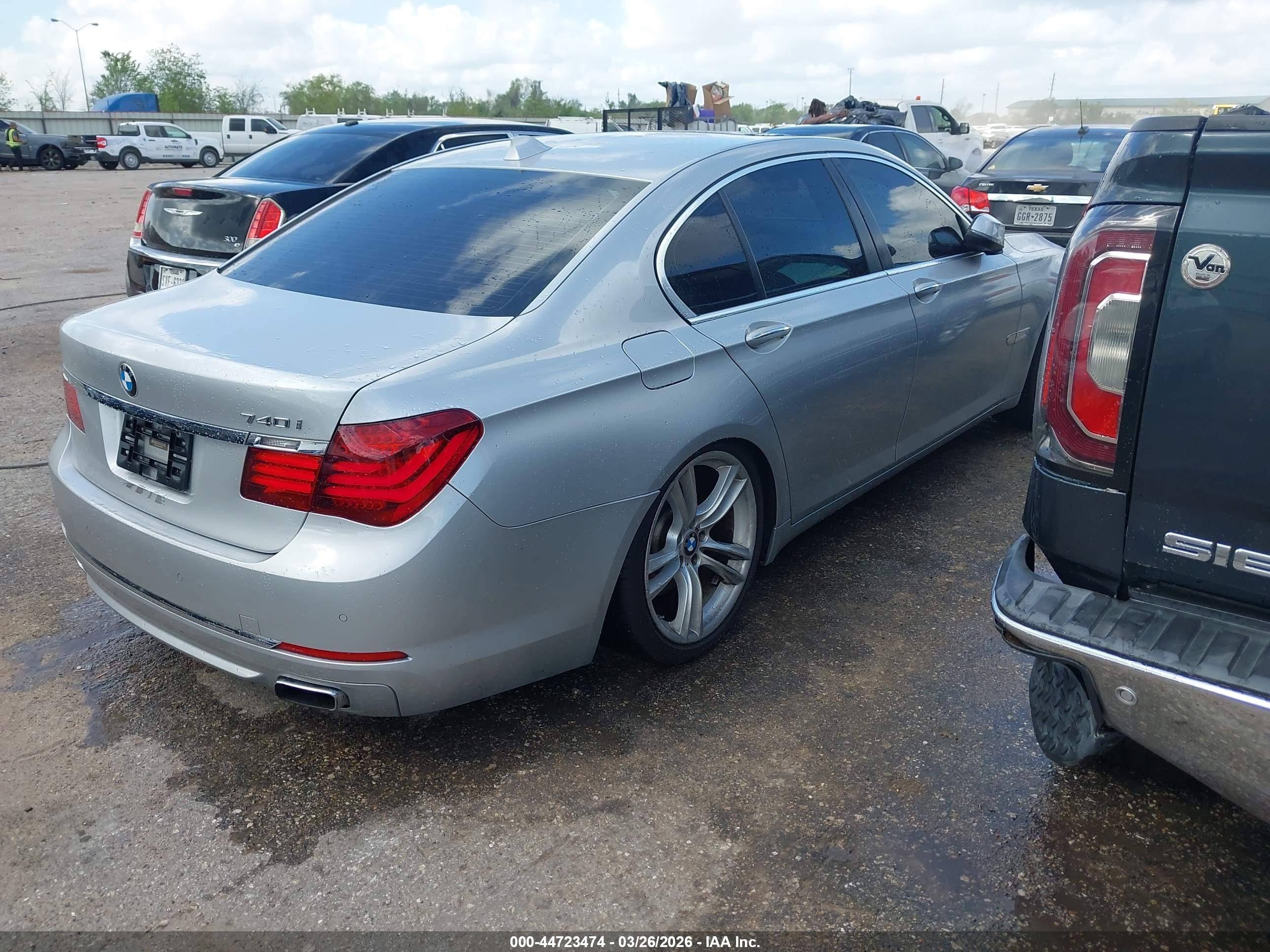 2013 Bmw 740i   Silver vin: WBAYA6C53DC995059