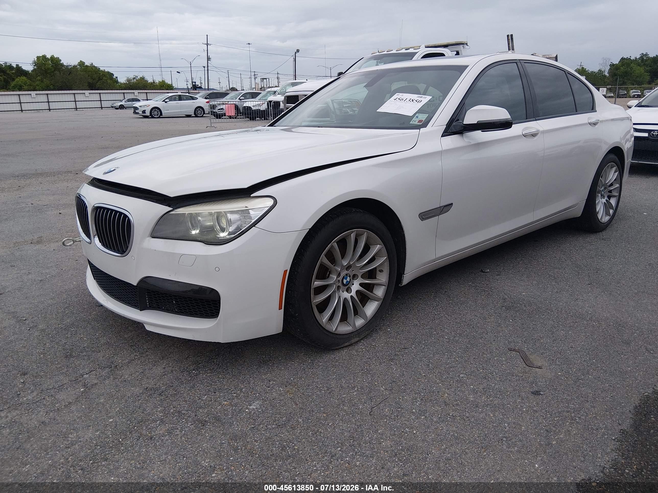 2014 Bmw 740i   White vin: WBAYA6C53ED144505