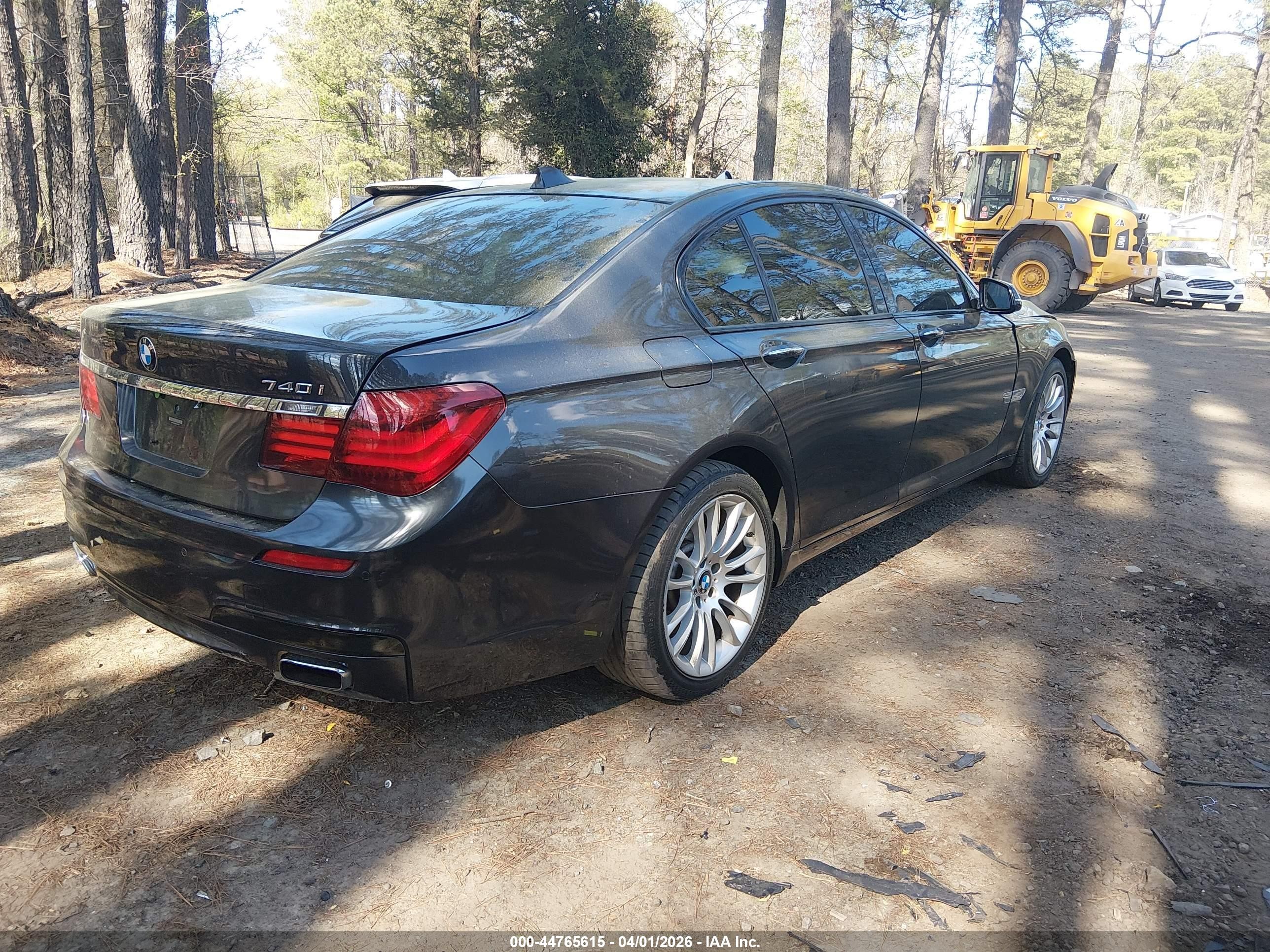 2013 Bmw 740i   Black vin: WBAYA6C54DD143376