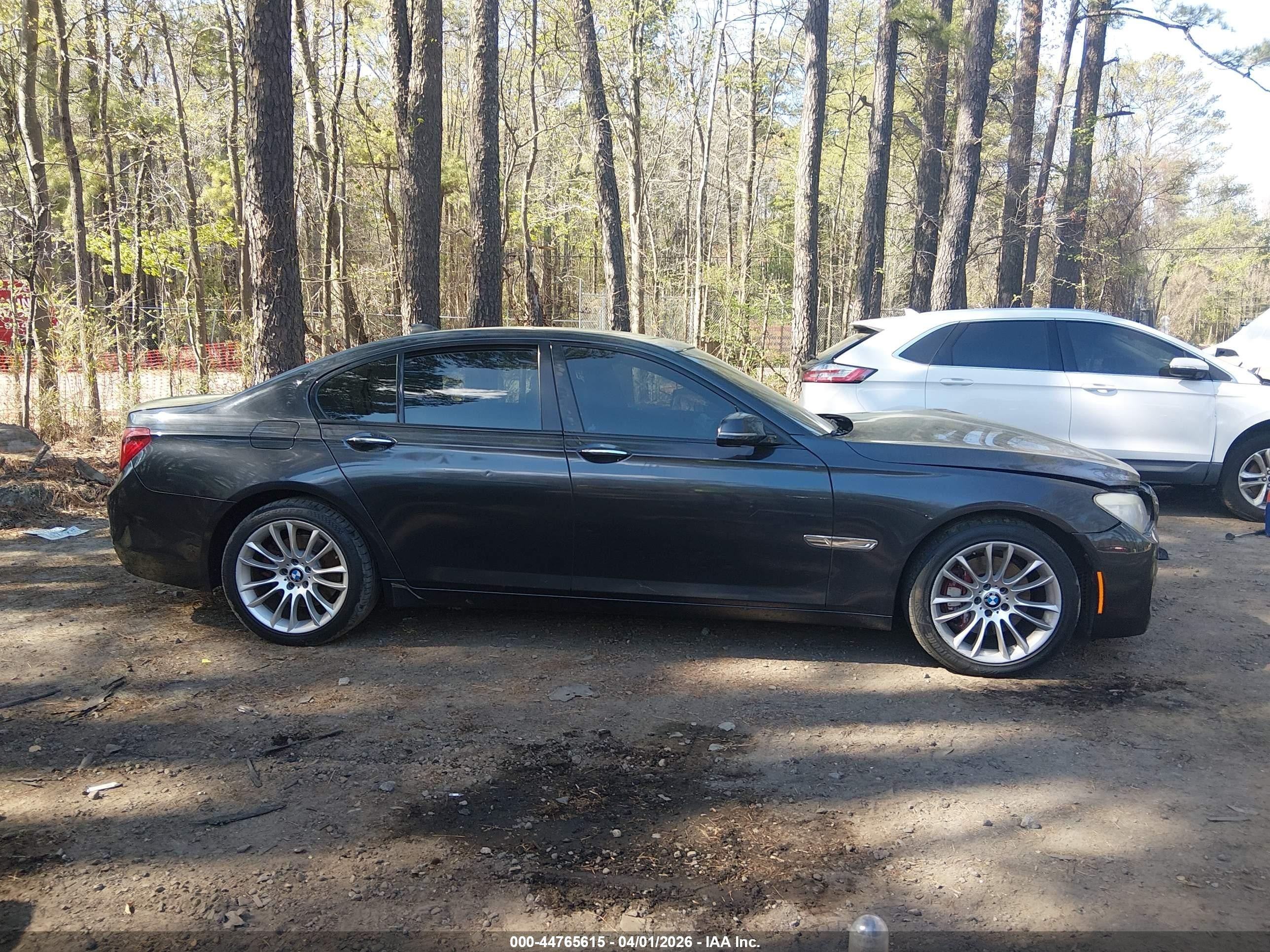 2013 Bmw 740i   Black vin: WBAYA6C54DD143376