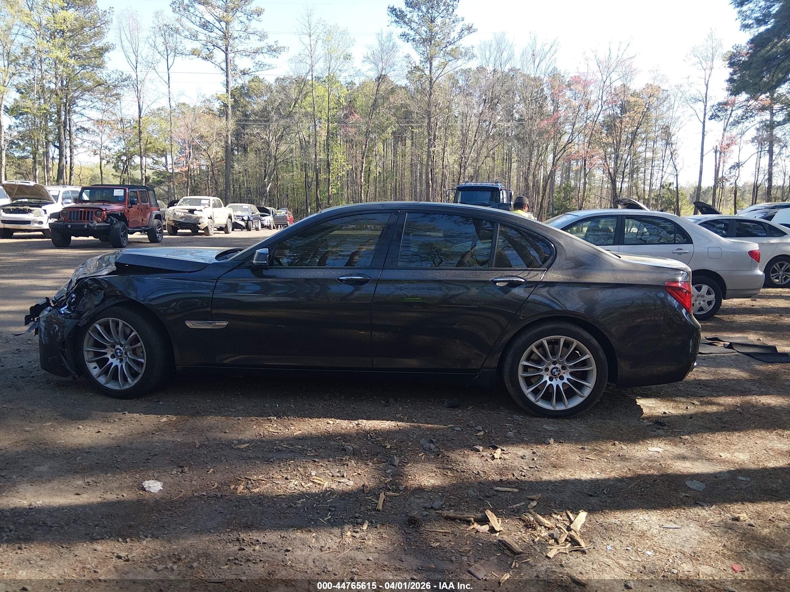 2013 Bmw 740i   Black vin: WBAYA6C54DD143376