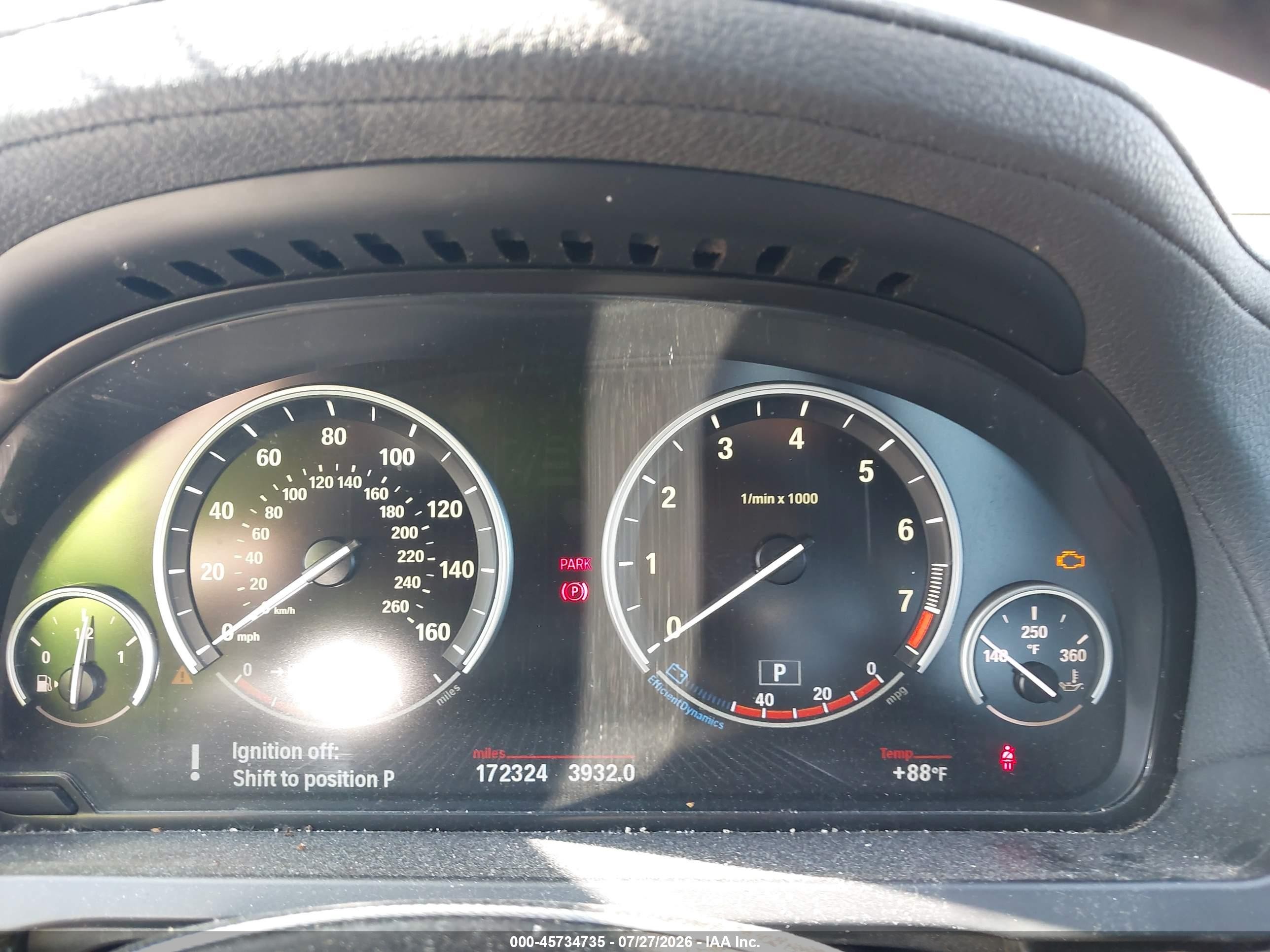 2013 Bmw 740i   Серебряный vin: WBAYA6C55DD143631