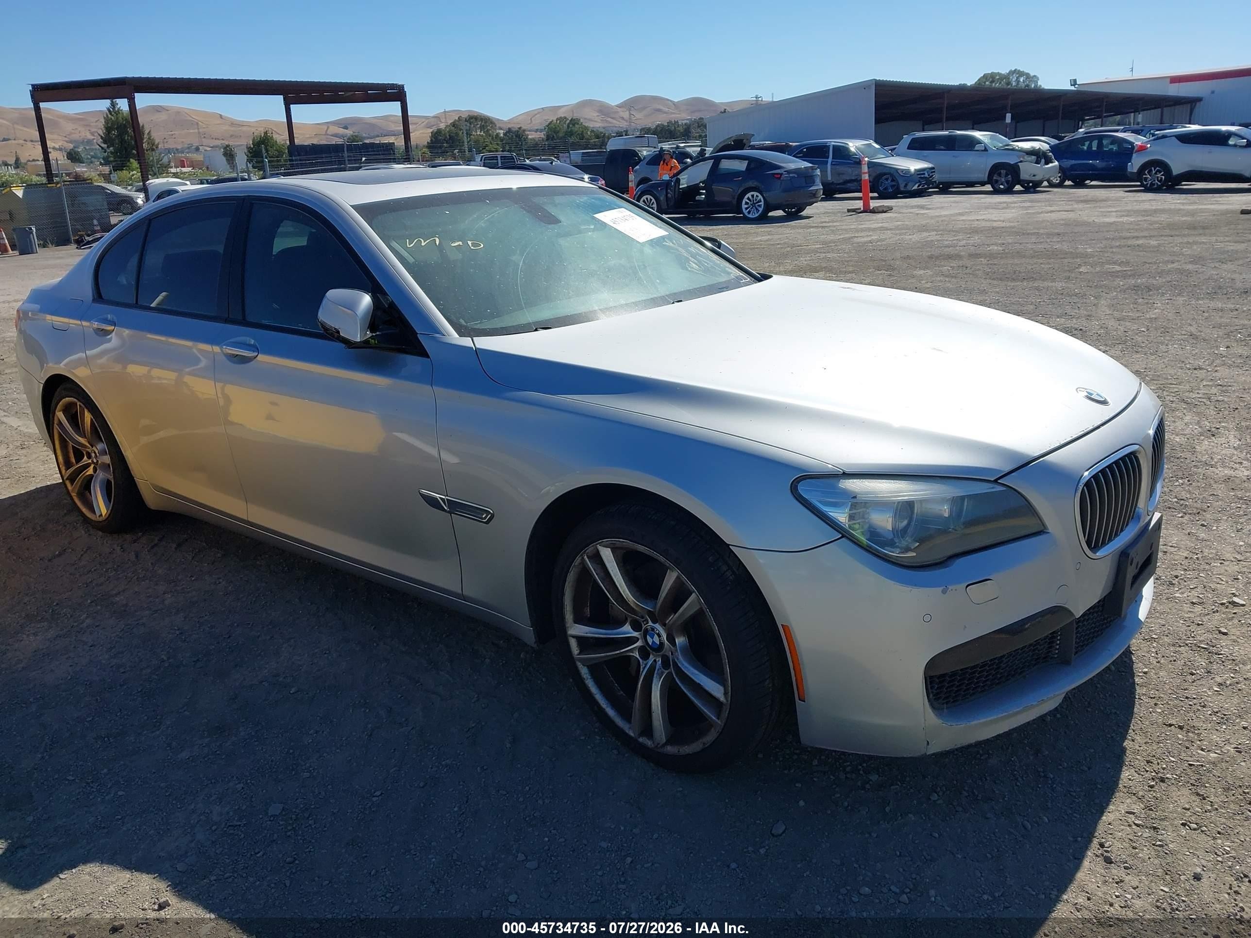 2013 Bmw 740i   Silver vin: WBAYA6C55DD143631