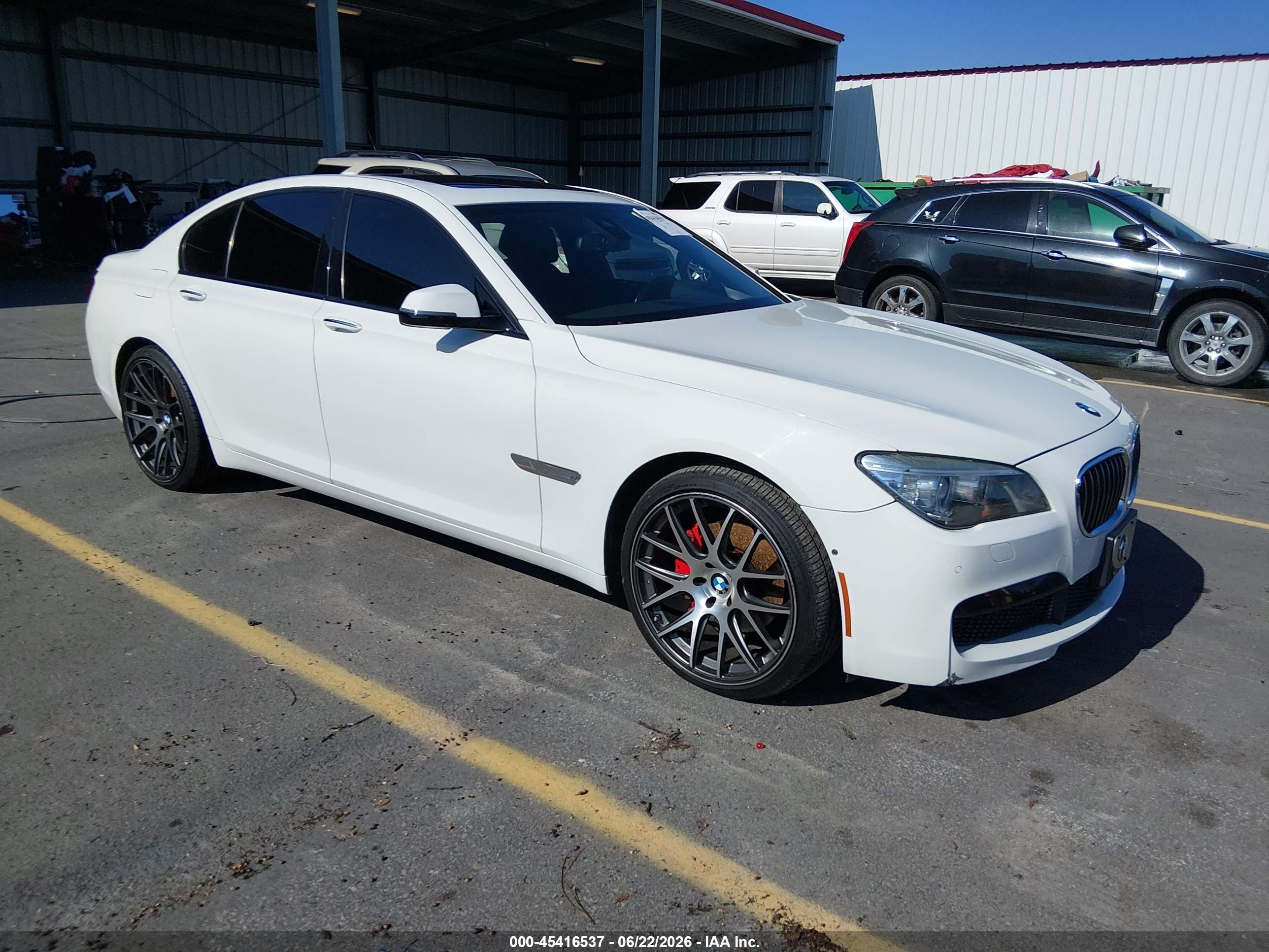 2015 Bmw 740i   White vin: WBAYA6C55FD826979