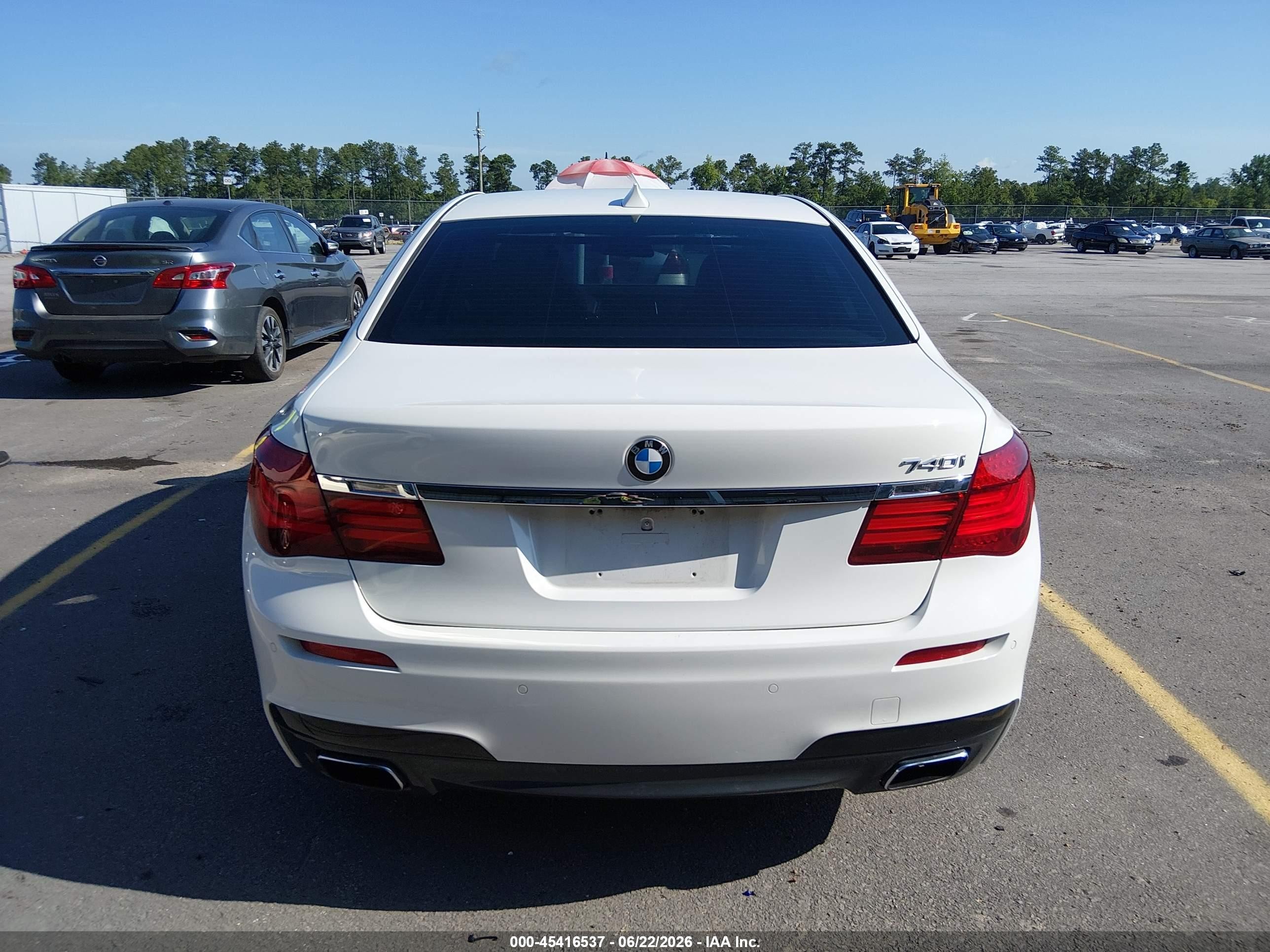 2015 Bmw 740i   White vin: WBAYA6C55FD826979