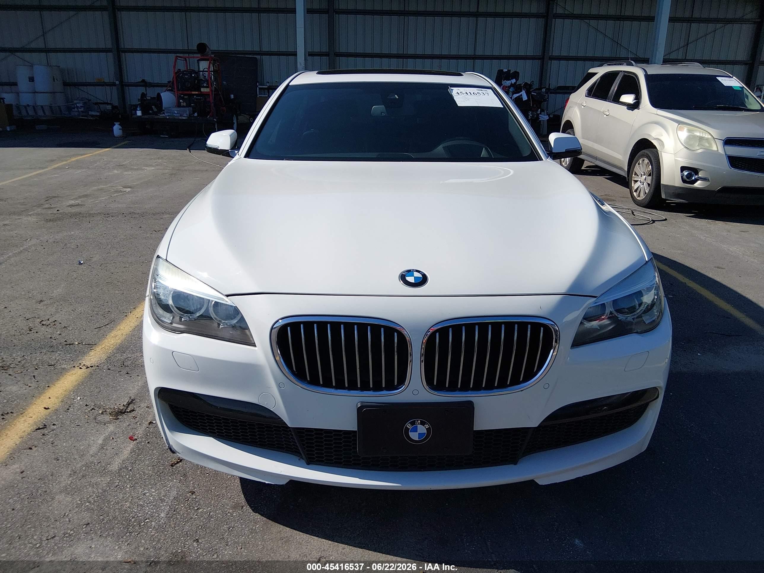 2015 Bmw 740i   White vin: WBAYA6C55FD826979