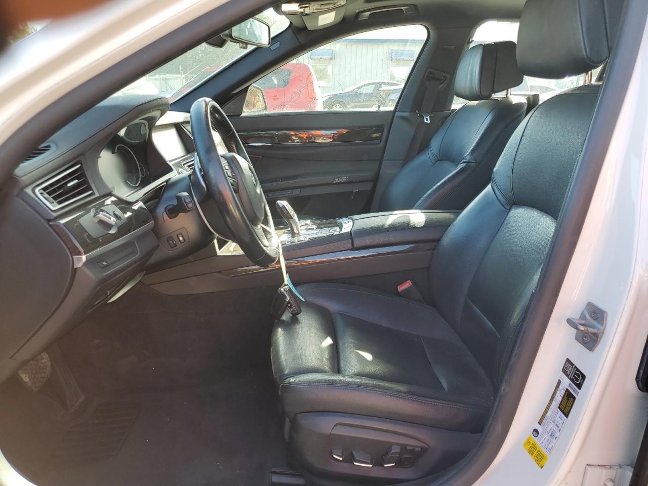 2015 Bmw 740 I White vin: WBAYA6C56FGK16426