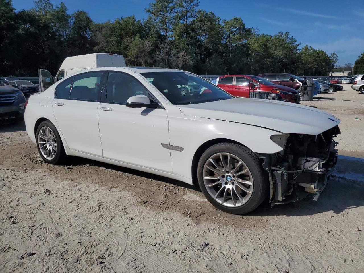 2015 Bmw 740 I White vin: WBAYA6C56FGK16426