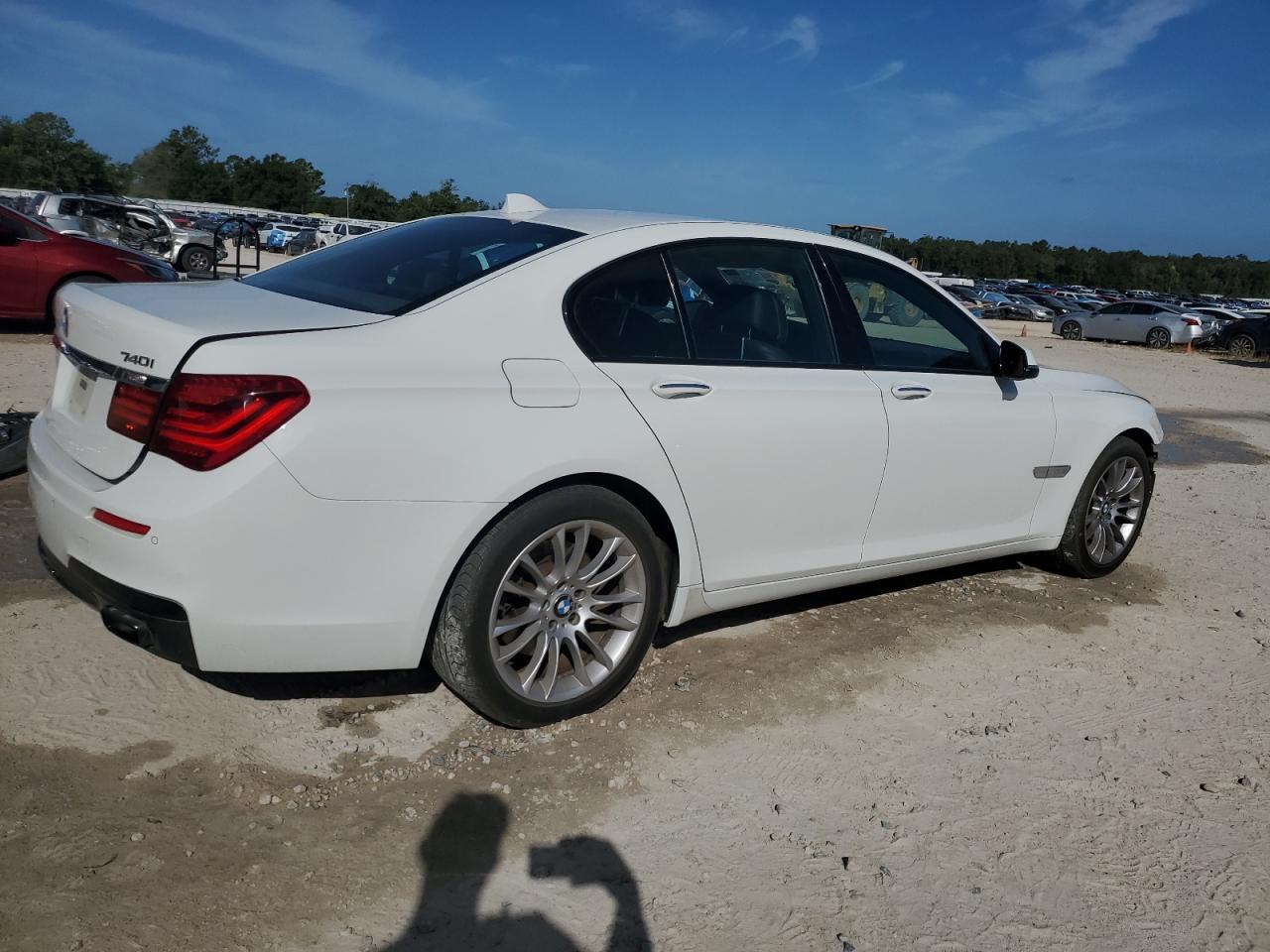 2015 Bmw 740 I White vin: WBAYA6C56FGK16426