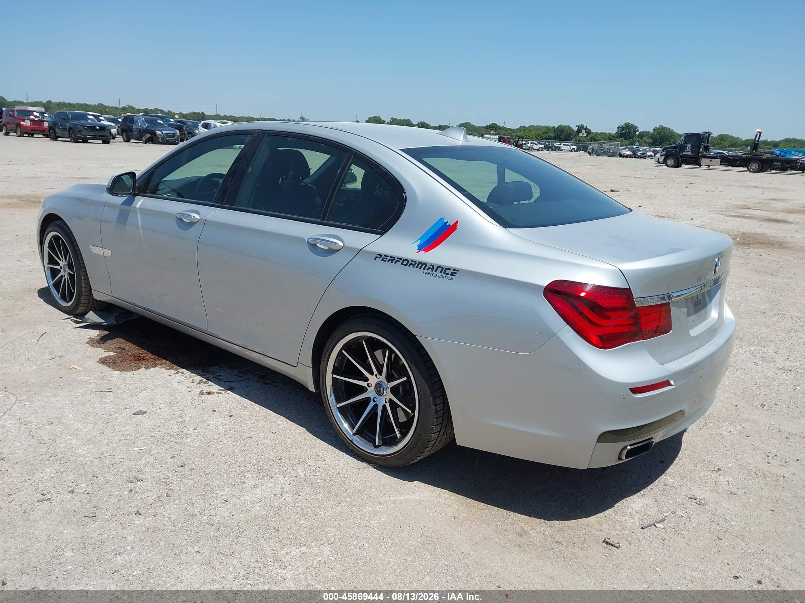 2013 Bmw 740i   Silver vin: WBAYA6C57DD143789