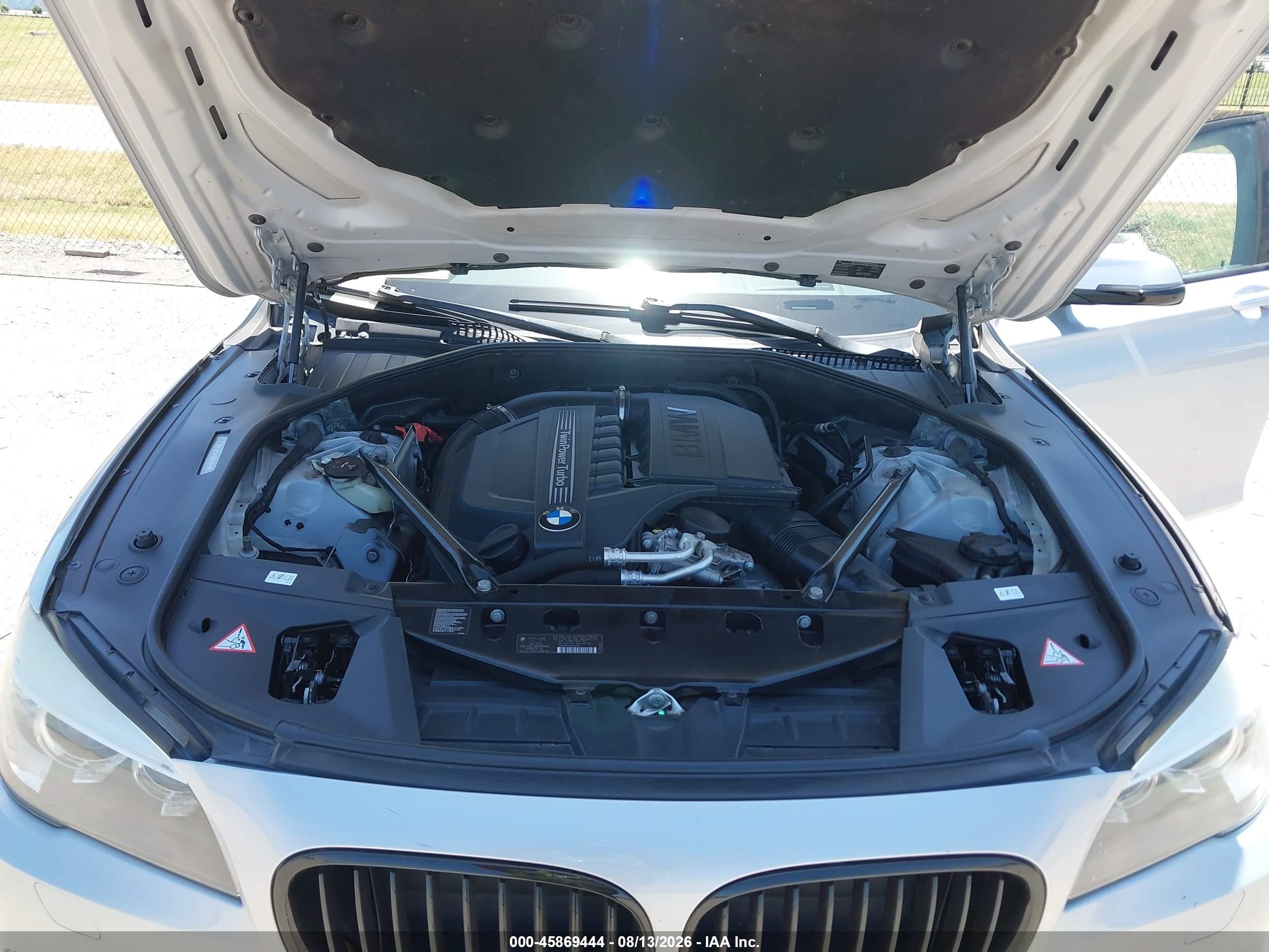 2013 Bmw 740i   Silver vin: WBAYA6C57DD143789