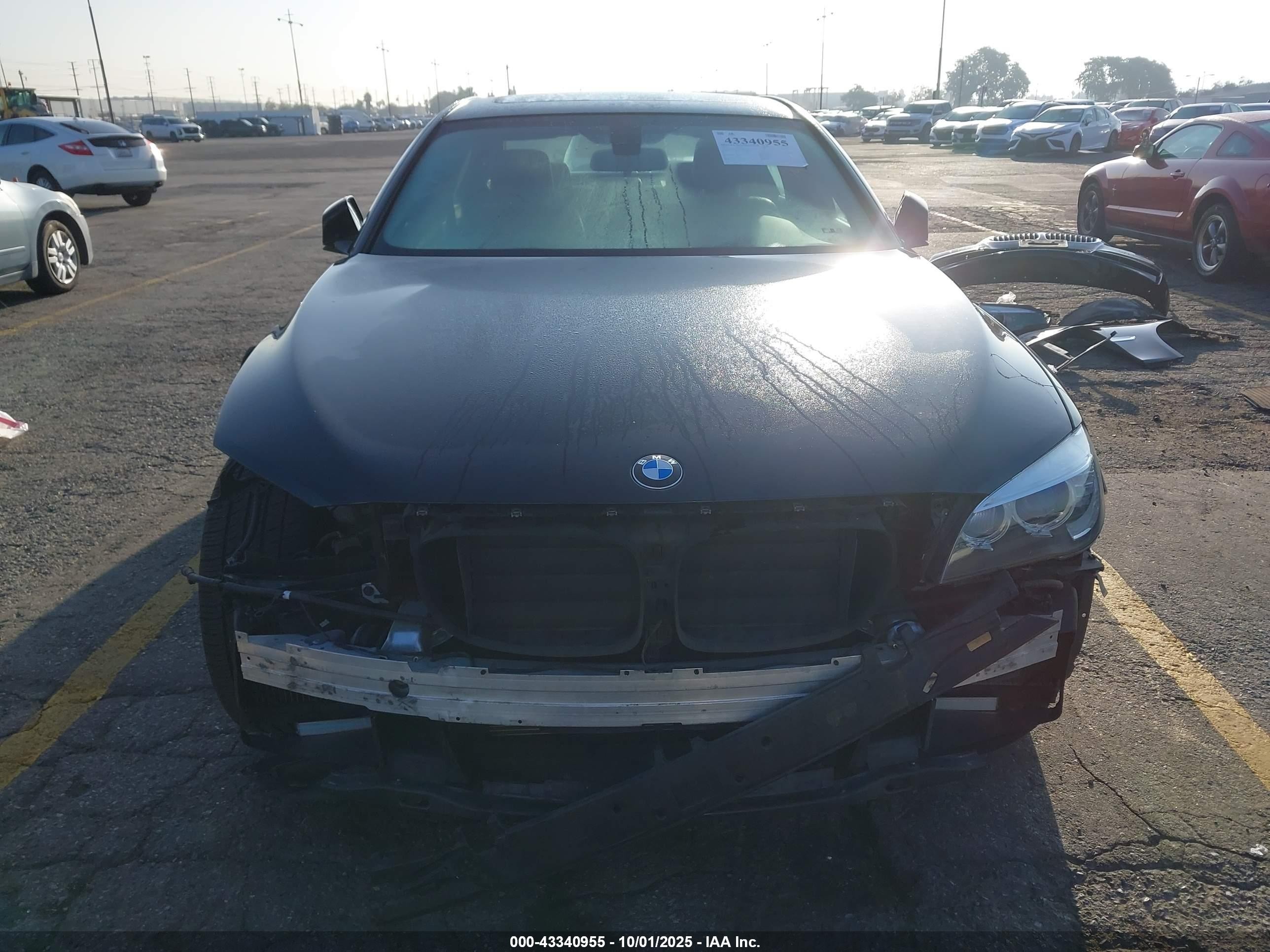 2014 Bmw 740i   Black vin: WBAYA6C57ED144071