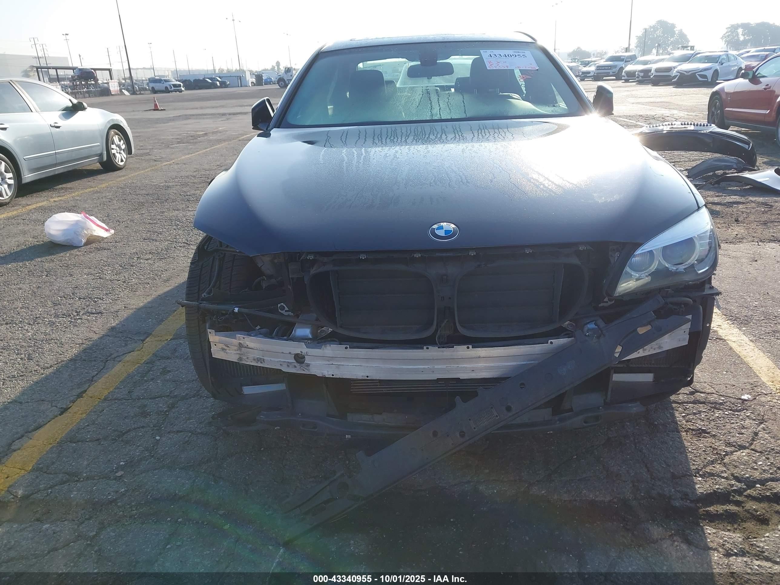 2014 Bmw 740i   Black vin: WBAYA6C57ED144071