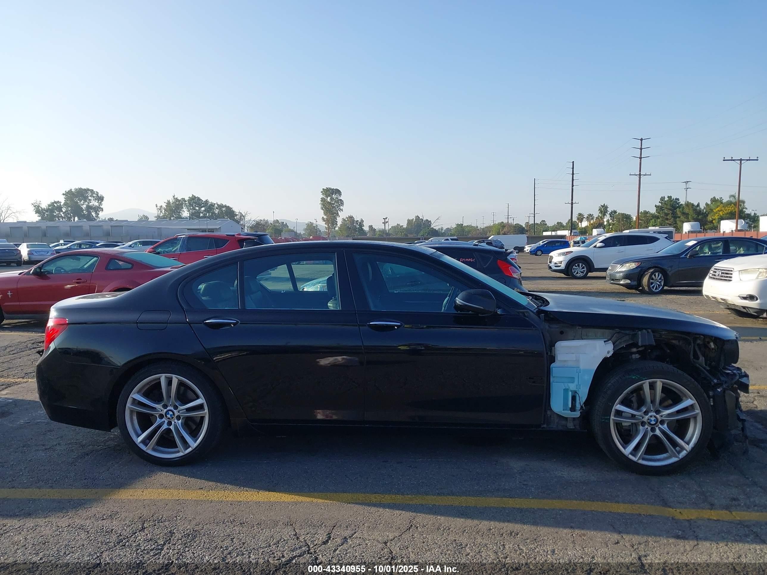 2014 Bmw 740i   Black vin: WBAYA6C57ED144071