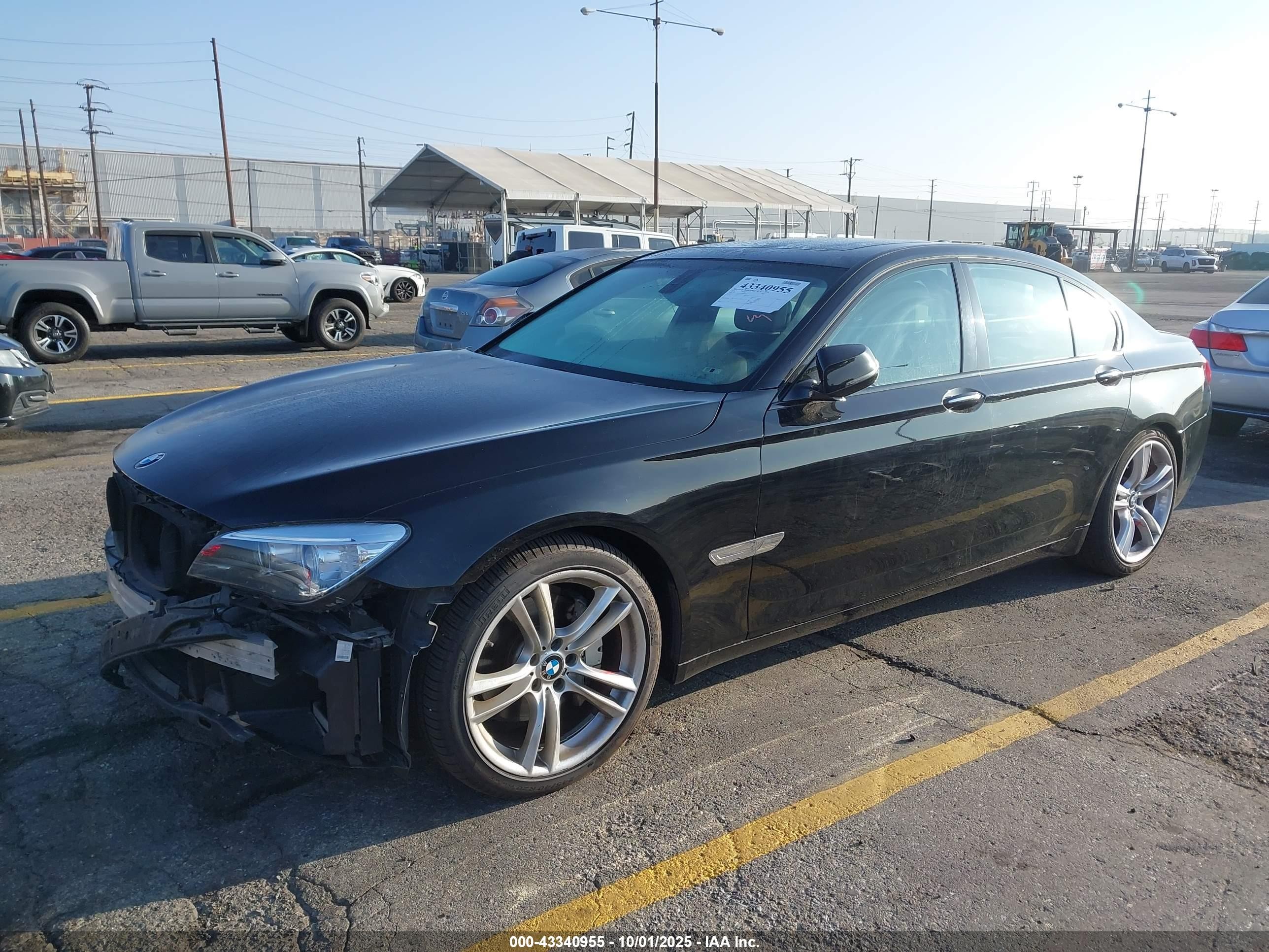 2014 Bmw 740i   Black vin: WBAYA6C57ED144071
