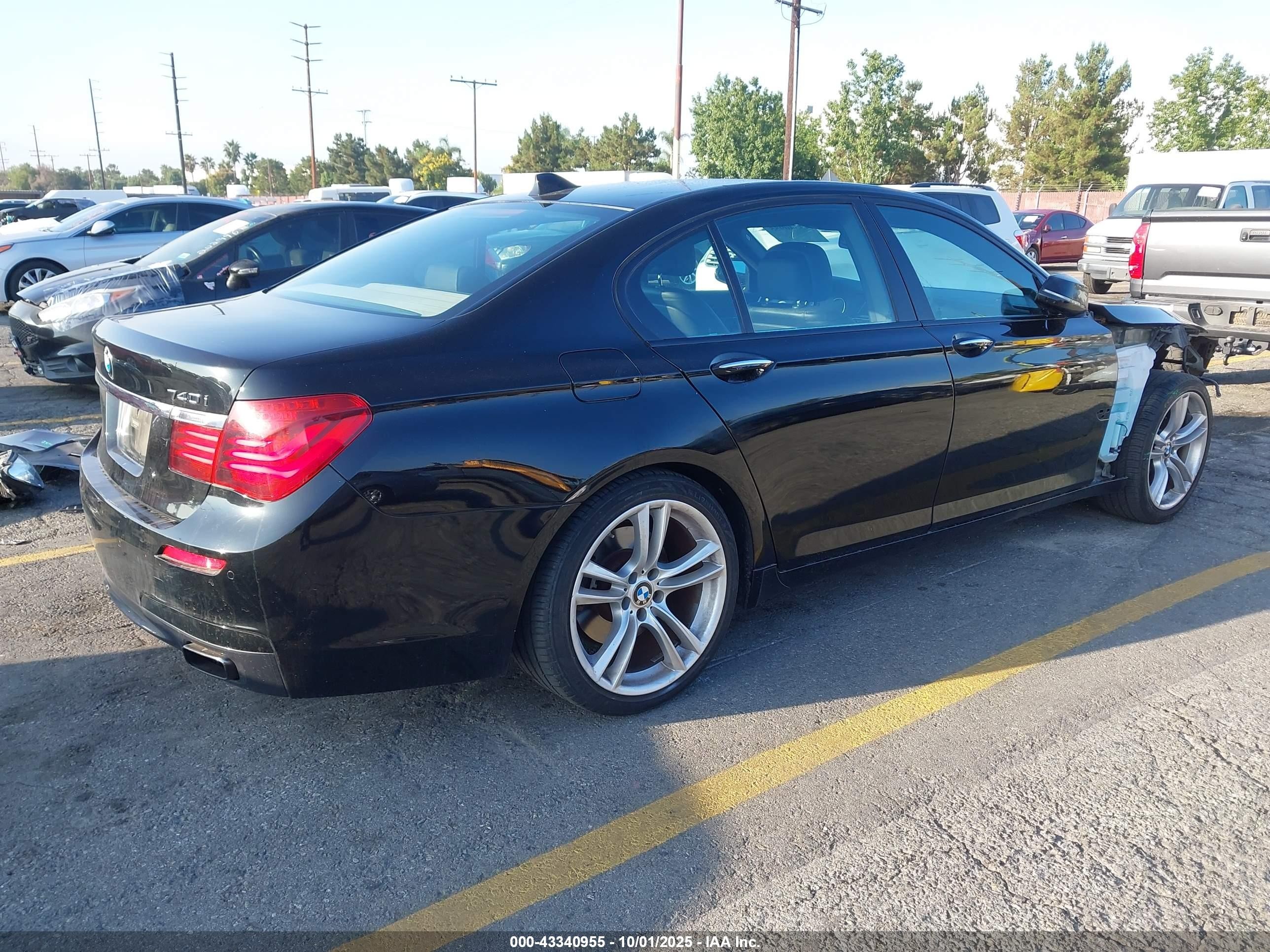 2014 Bmw 740i   Black vin: WBAYA6C57ED144071