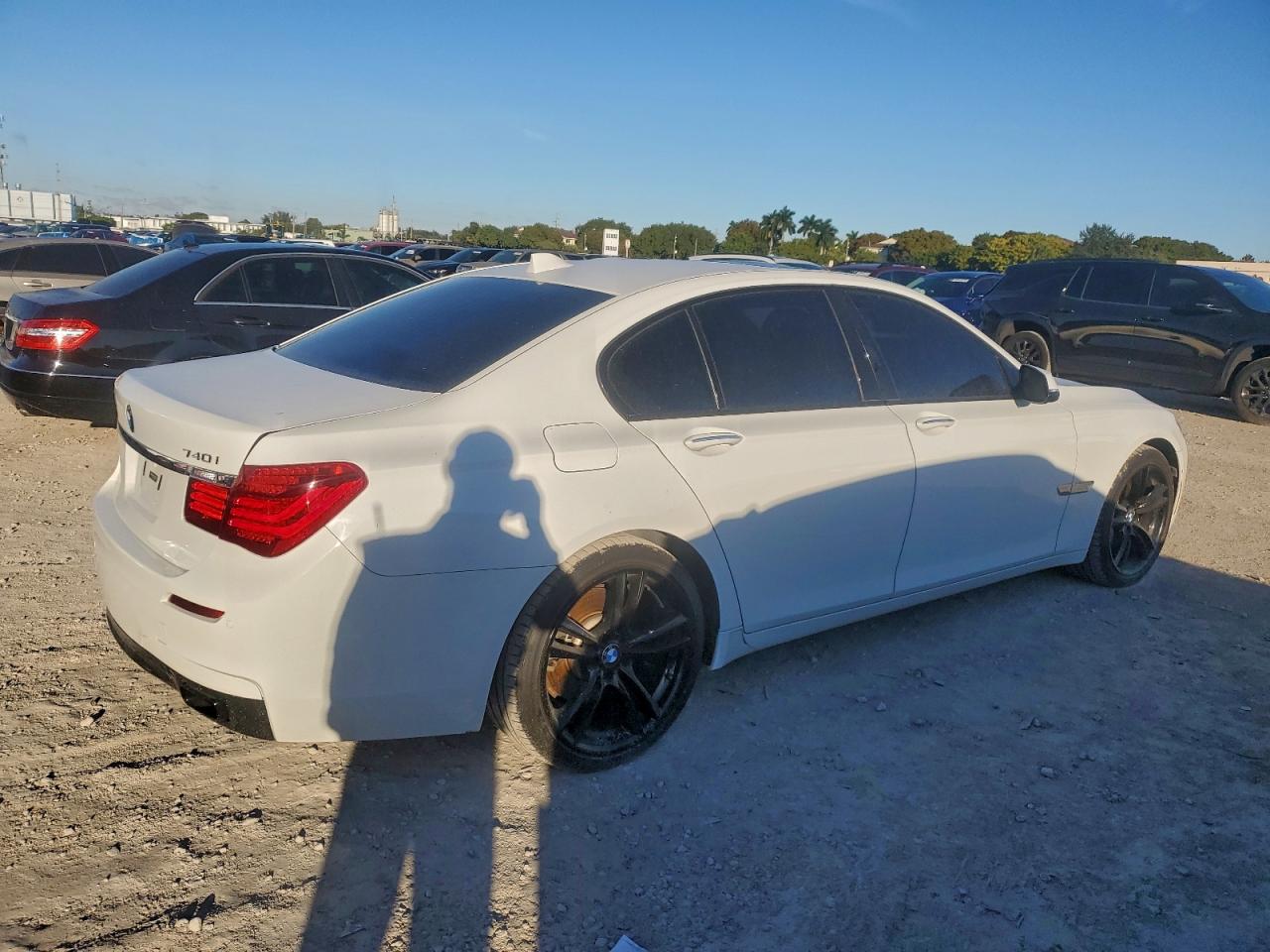 2015 Bmw 740 I White vin: WBAYA6C57FGK16659