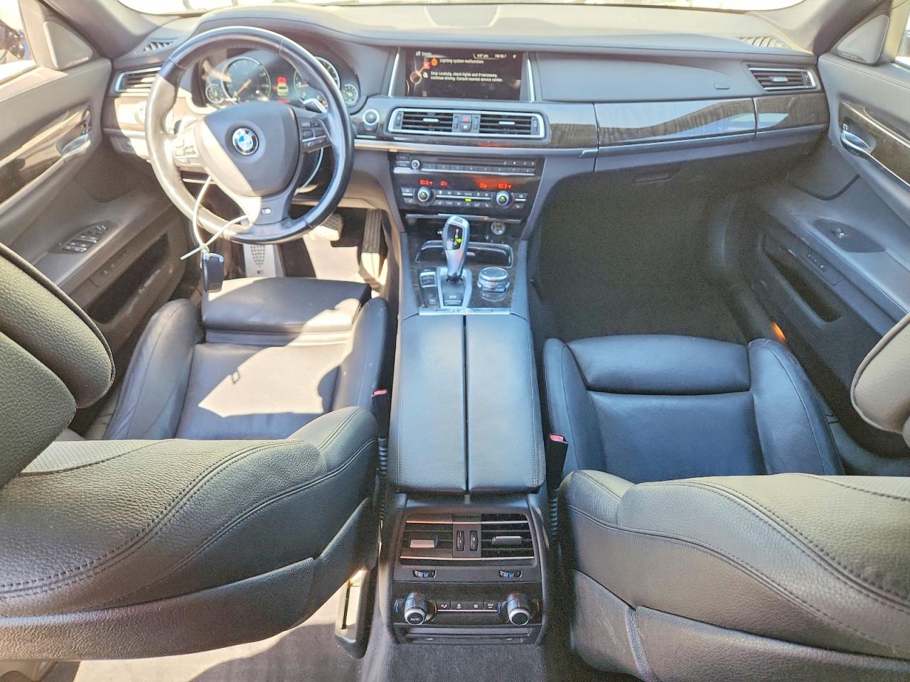 2015 Bmw 740 I White vin: WBAYA6C5XFD826959
