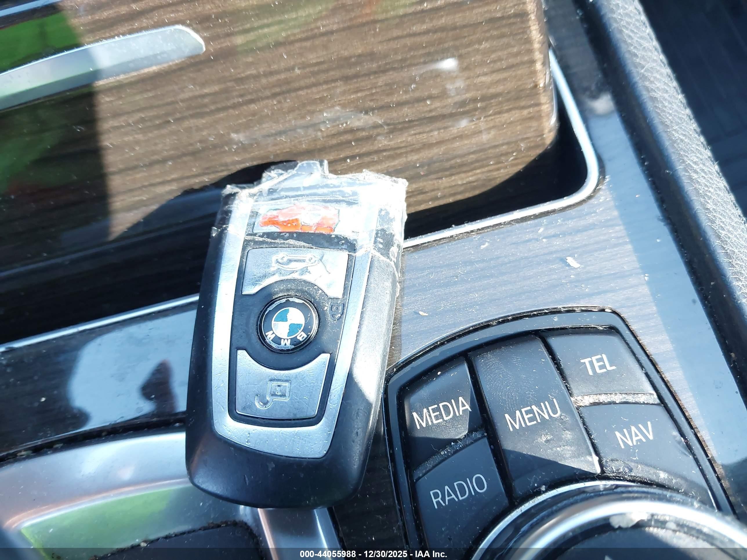 2015 Bmw 740i   Black vin: WBAYA6C5XFD827061