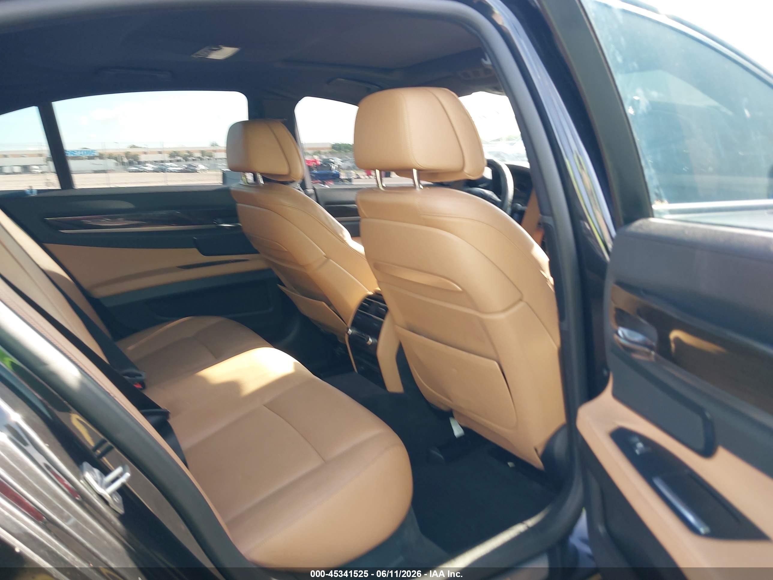 2015 Bmw 740i   Black vin: WBAYA6C5XFD827089