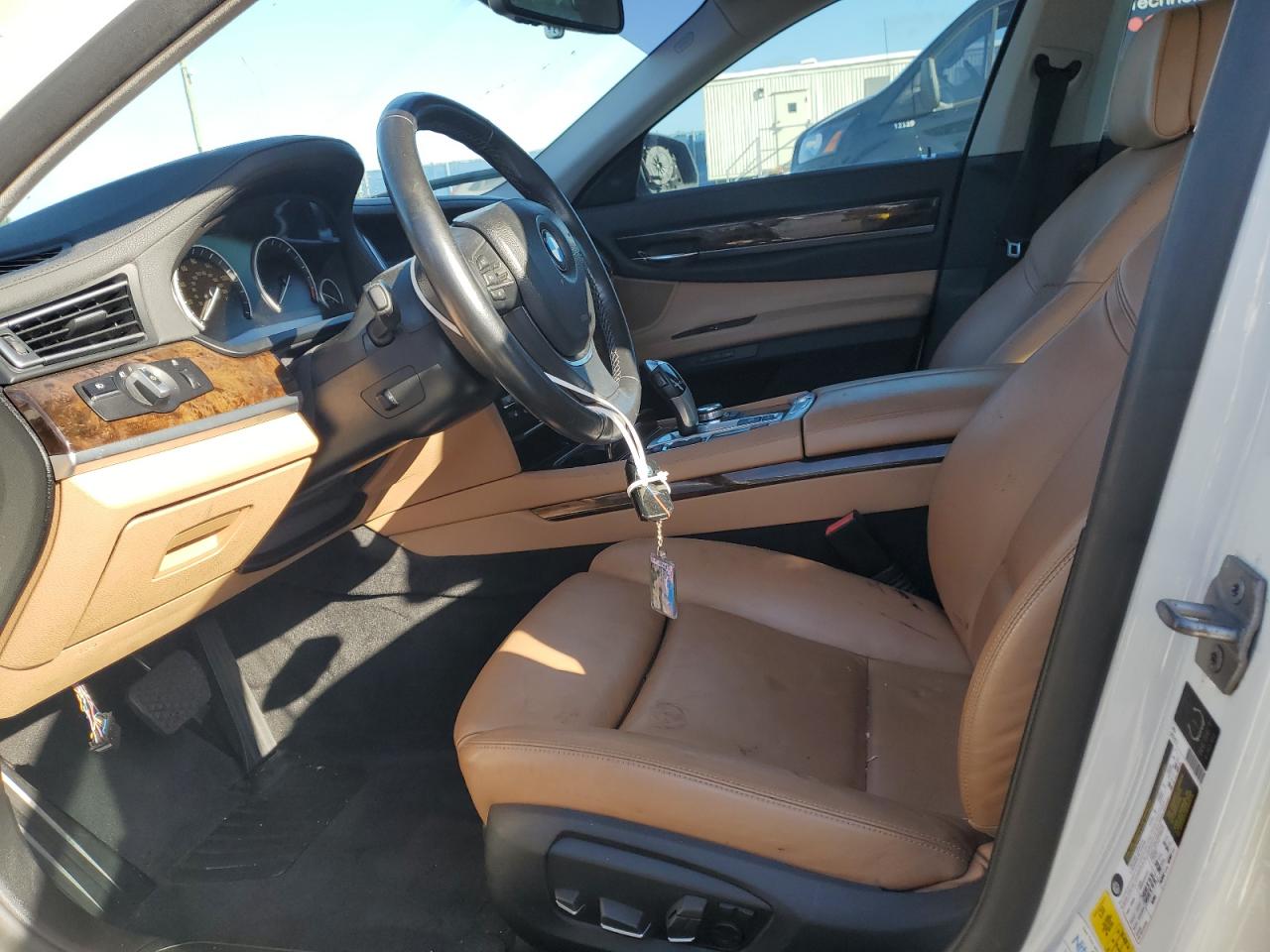 2013 Bmw 750 I White vin: WBAYA8C51DC996867