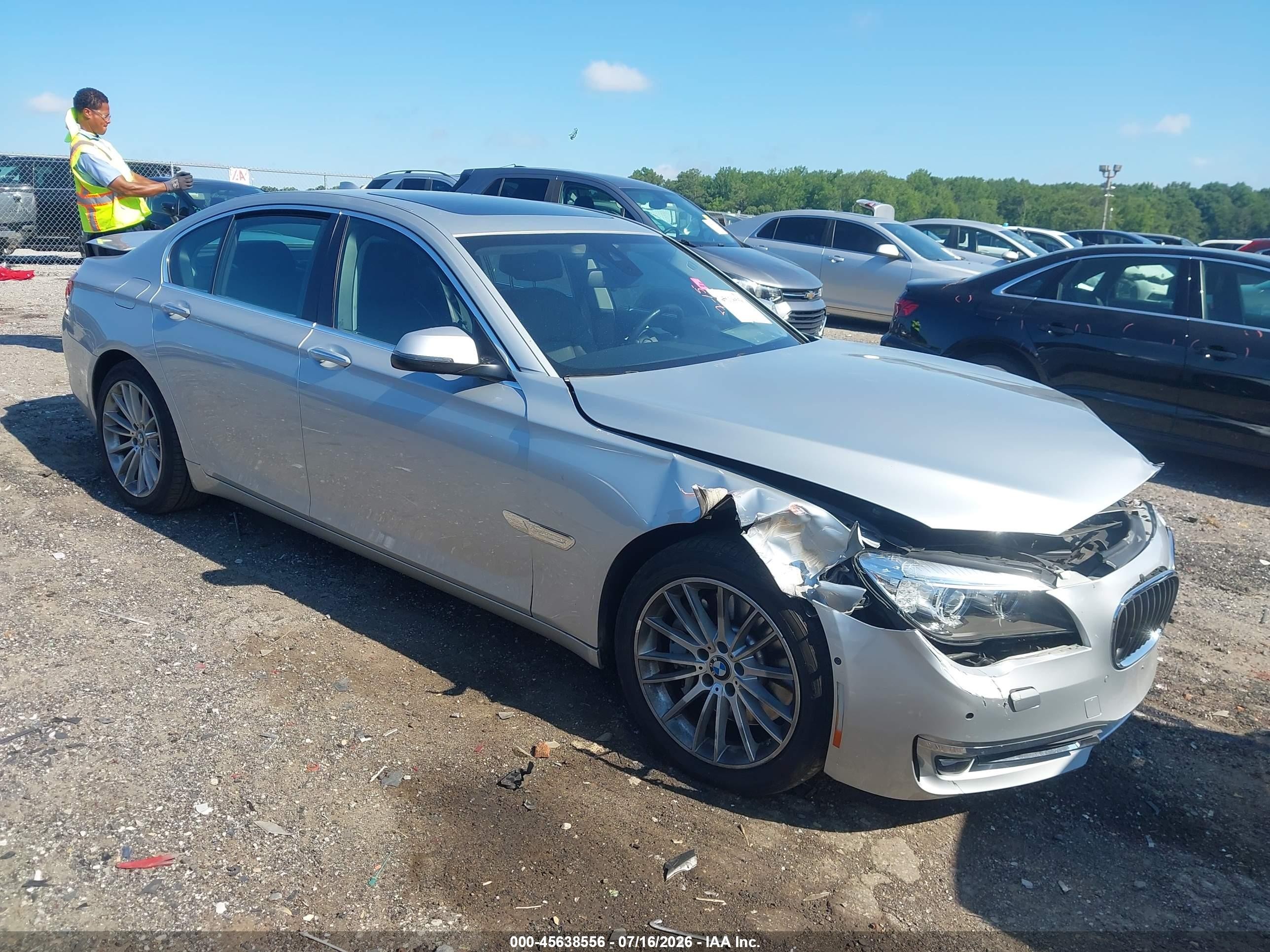 2014 Bmw 750i   Silver vin: WBAYA8C51ED825337