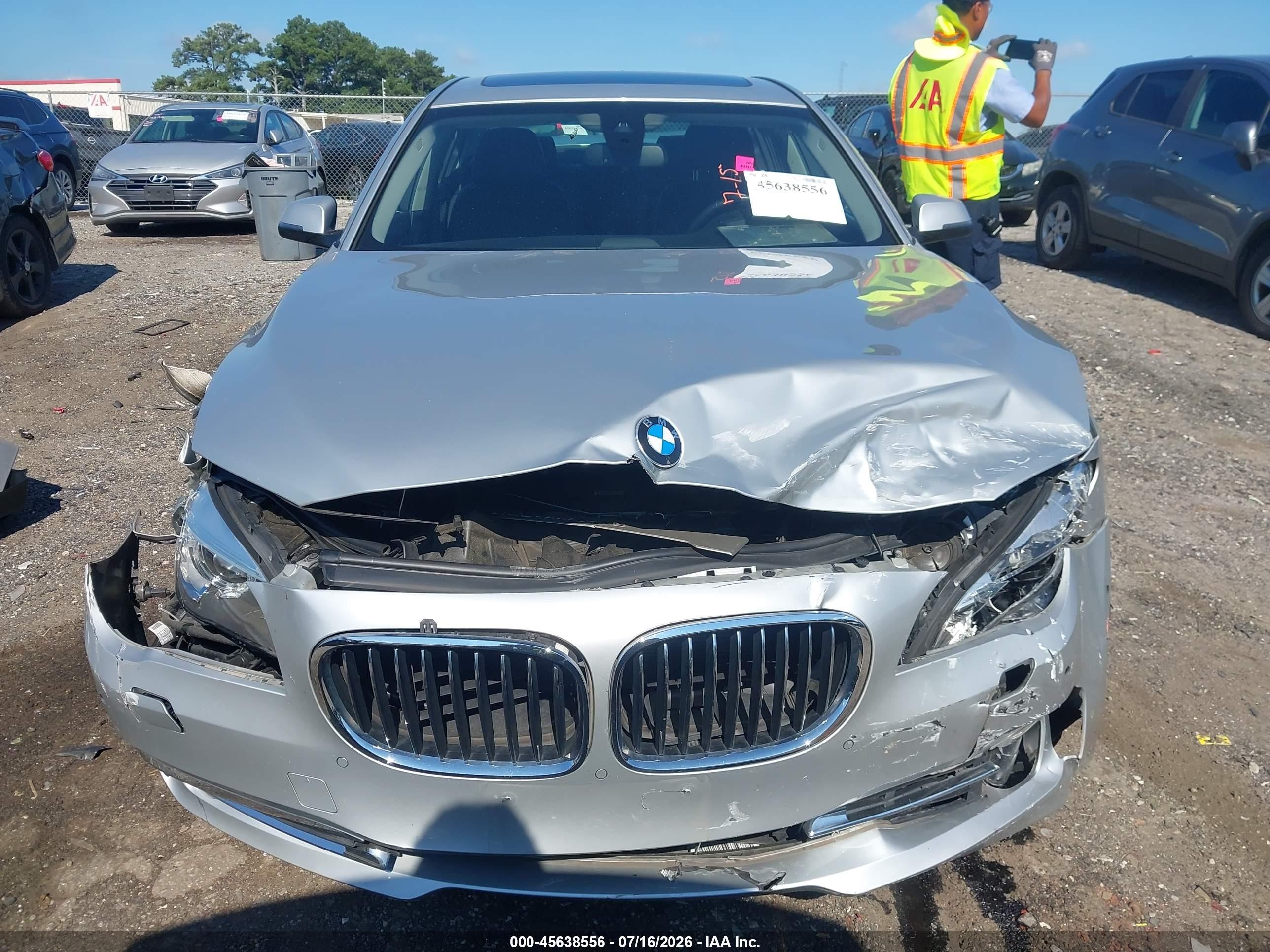 2014 Bmw 750i   Silver vin: WBAYA8C51ED825337