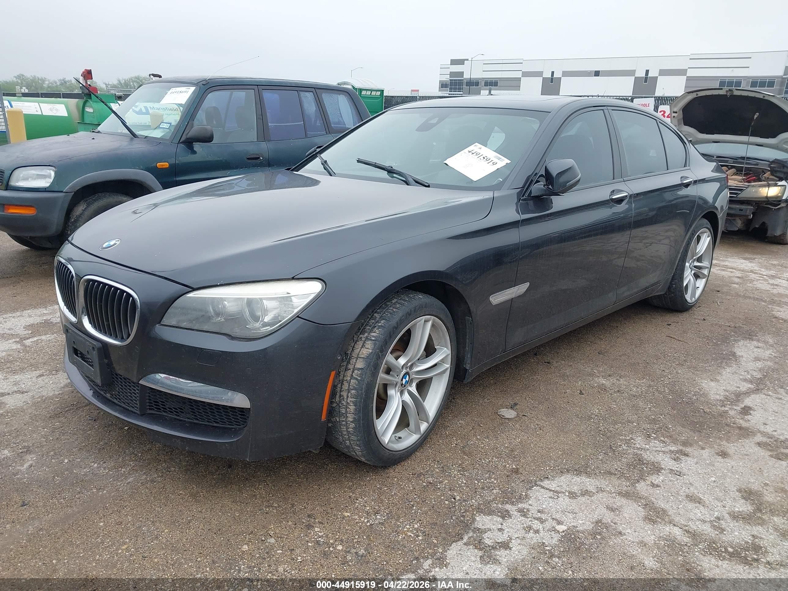 2013 Bmw 750i   Серый vin: WBAYA8C52DD227546