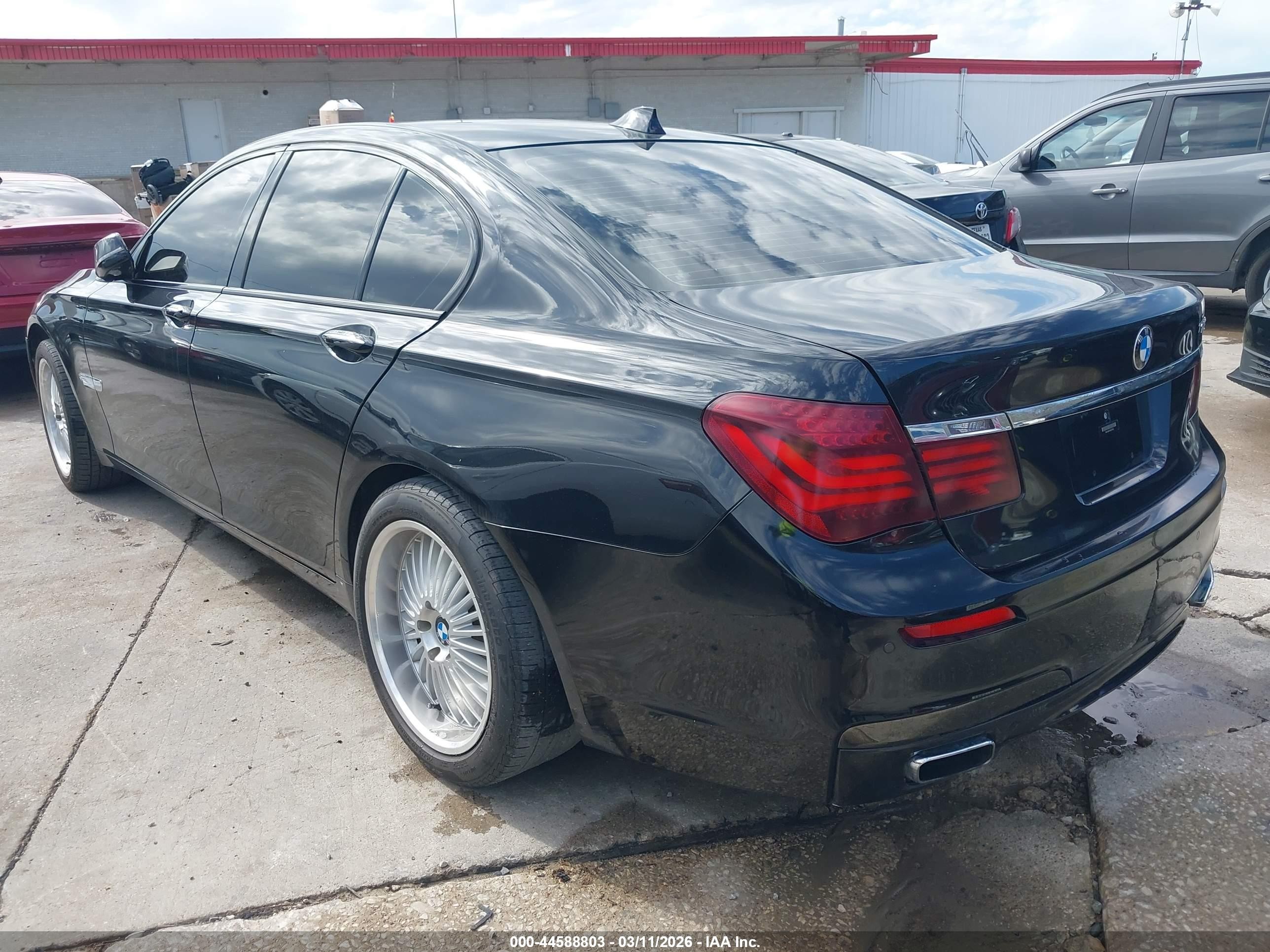 2013 Bmw 750i   Black vin: WBAYA8C54DD227662