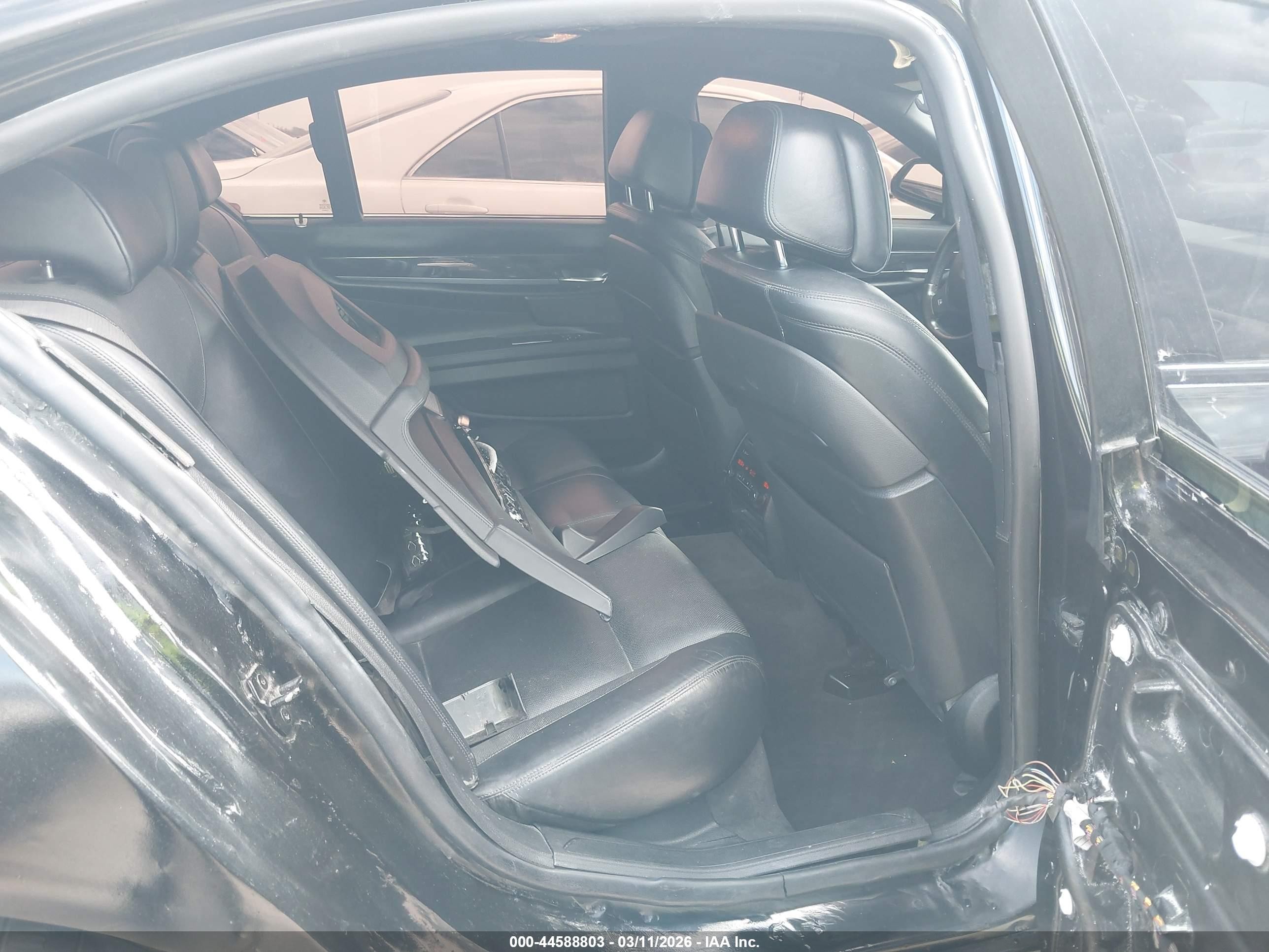 2013 Bmw 750i   Black vin: WBAYA8C54DD227662