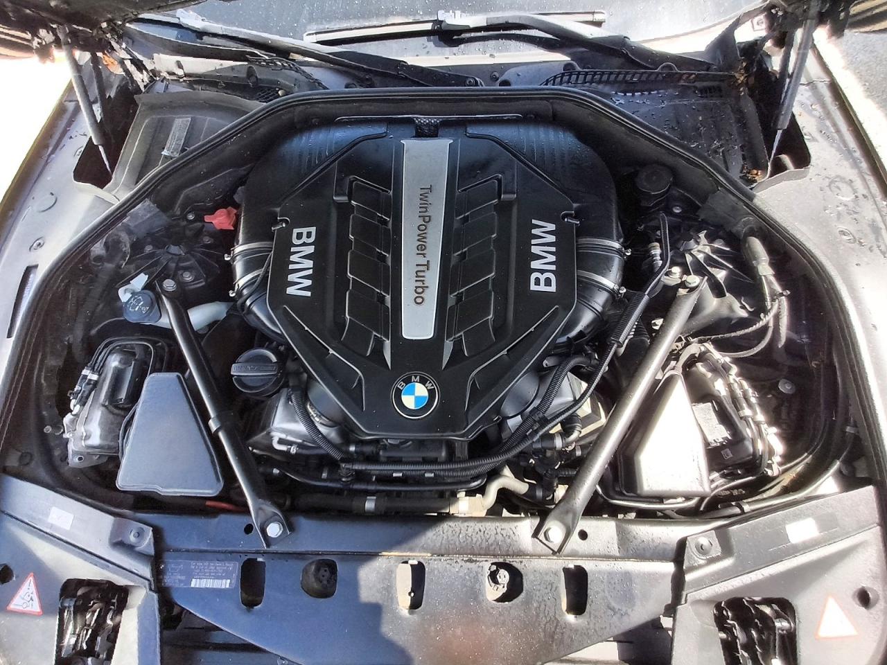 2013 Bmw 750 I Черный vin: WBAYA8C55DC996578