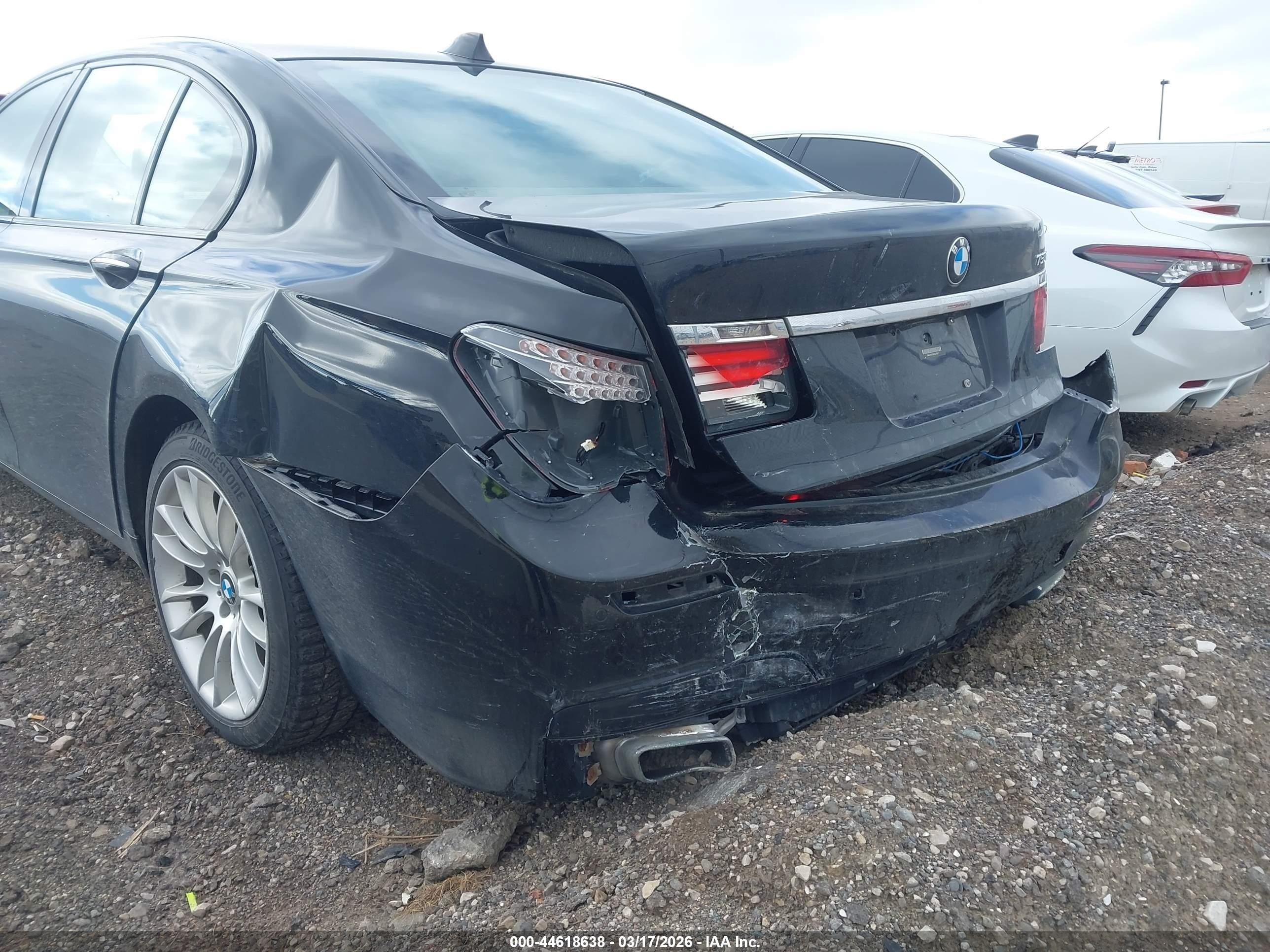 2013 Bmw 750i   Black vin: WBAYA8C55DD227623